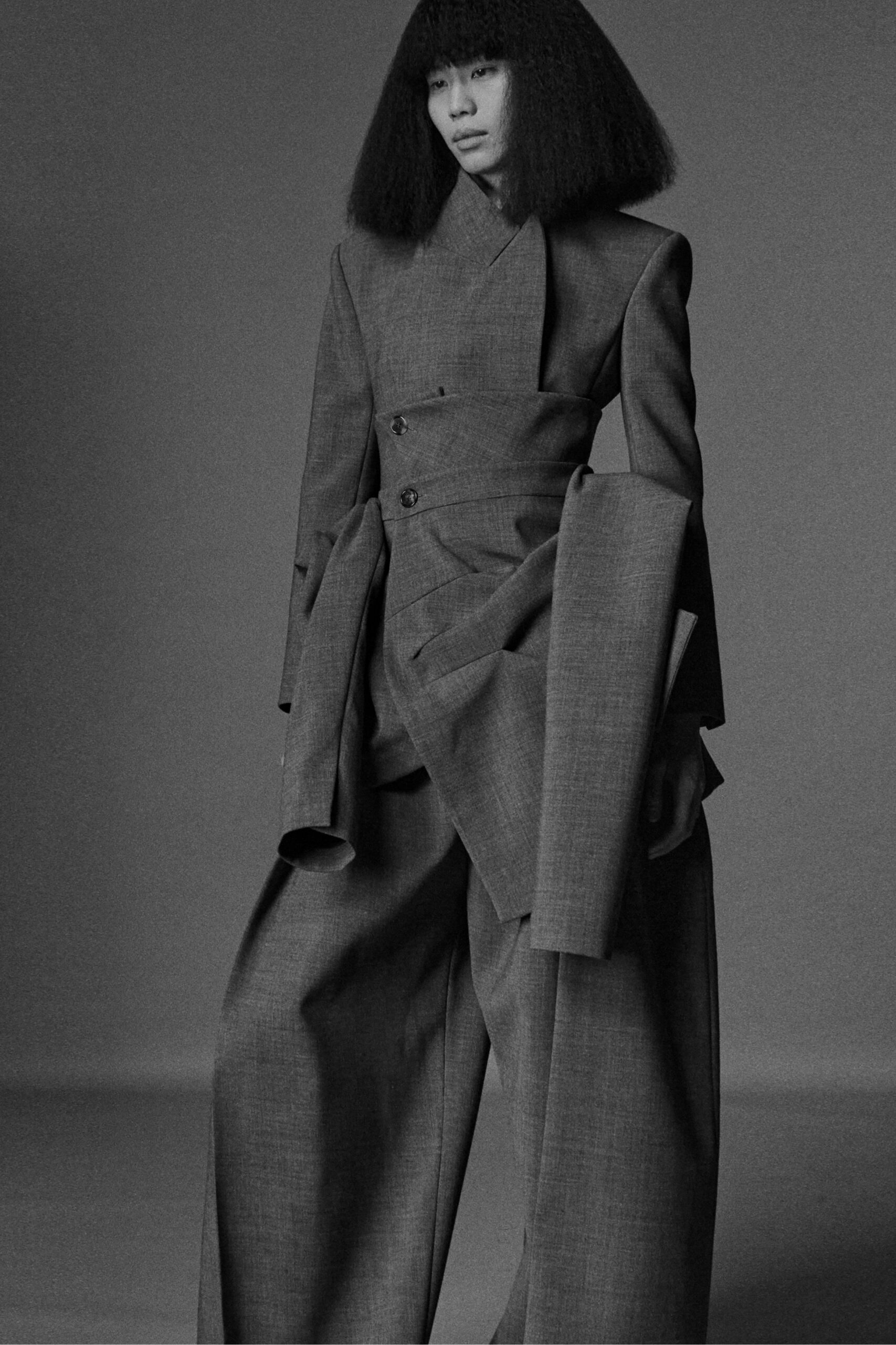 gray wool long-sleeve collared tailored pleated layered suit