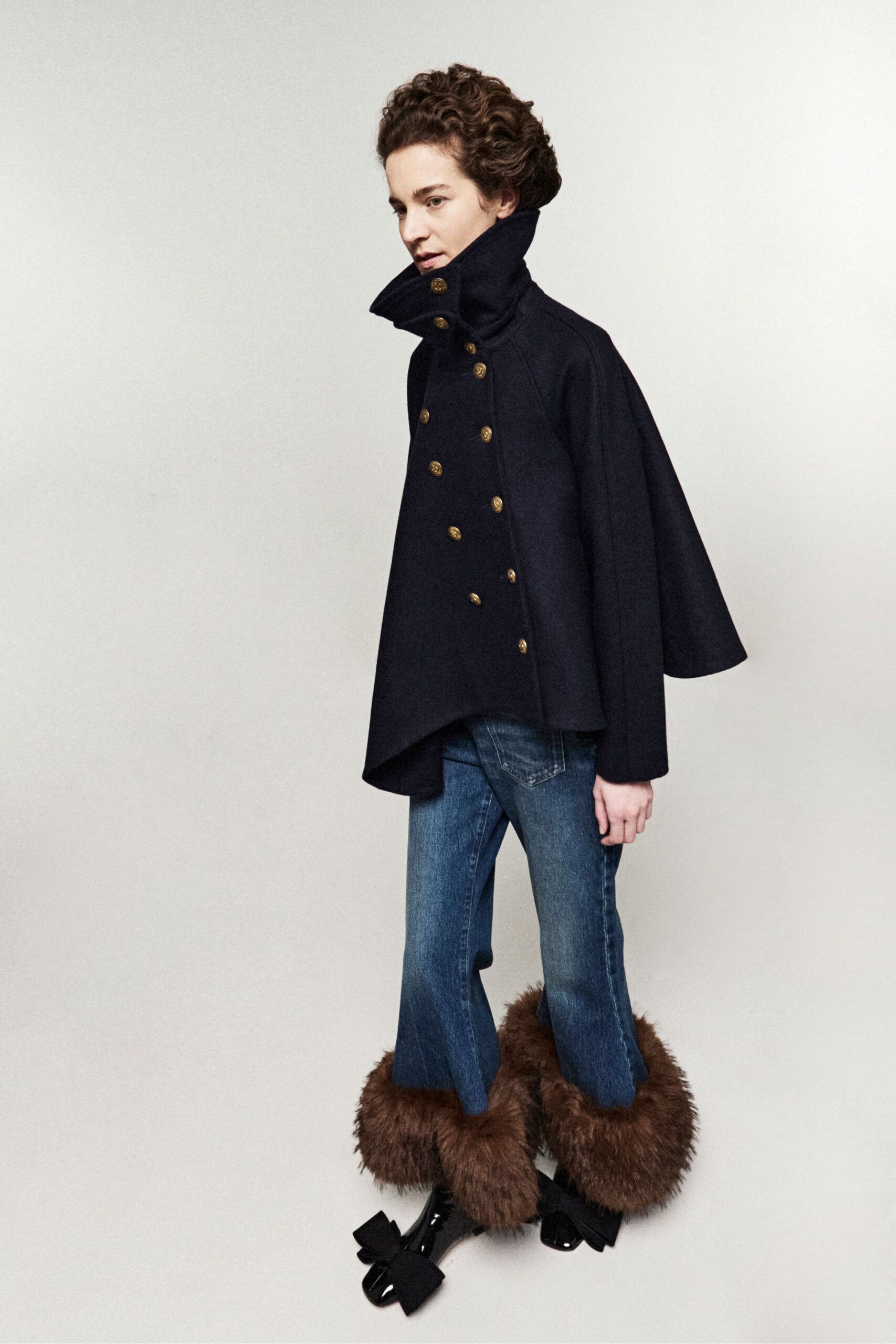 black fur fitted boots