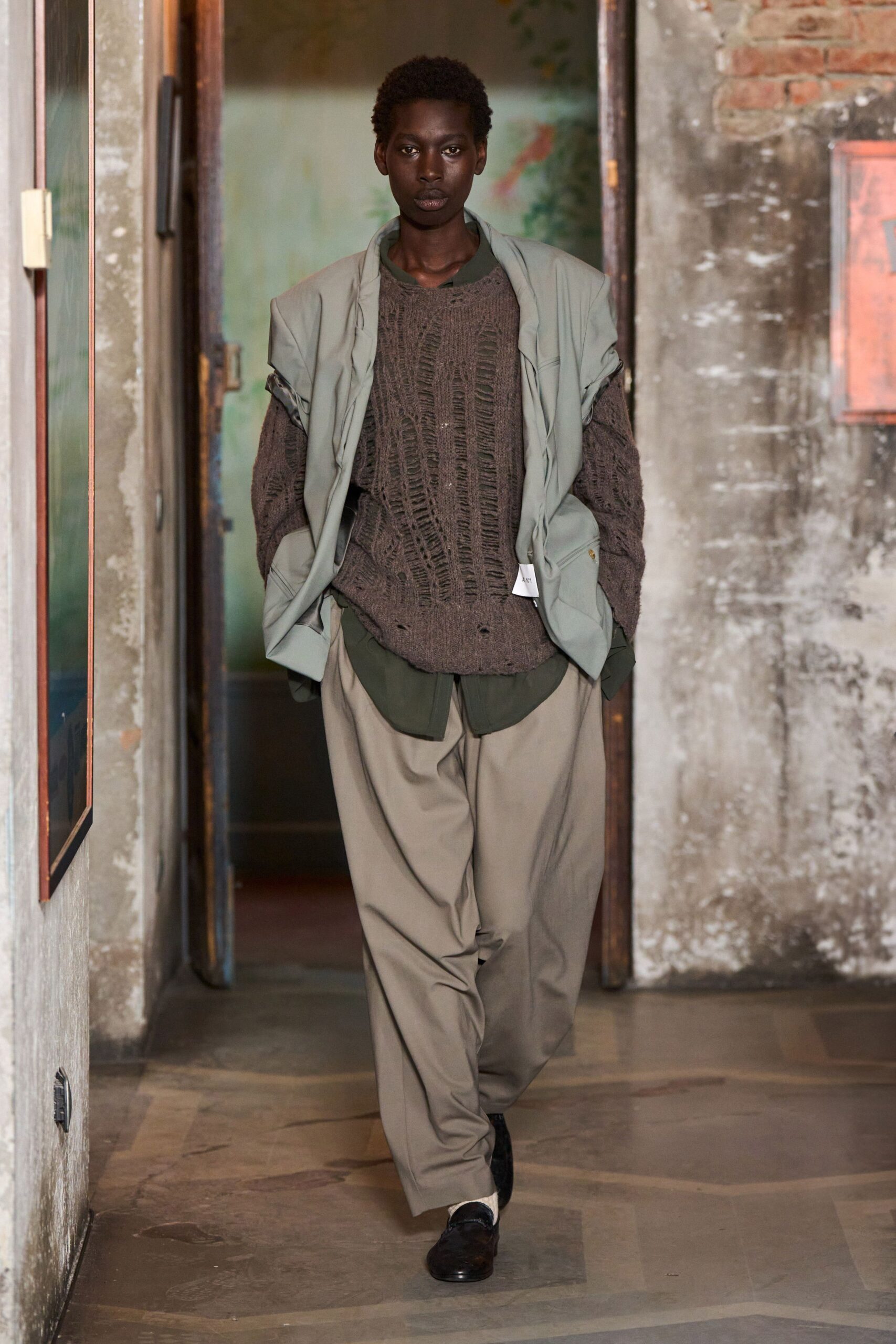 brown cotton long-sleeve collared relaxed textured sweater