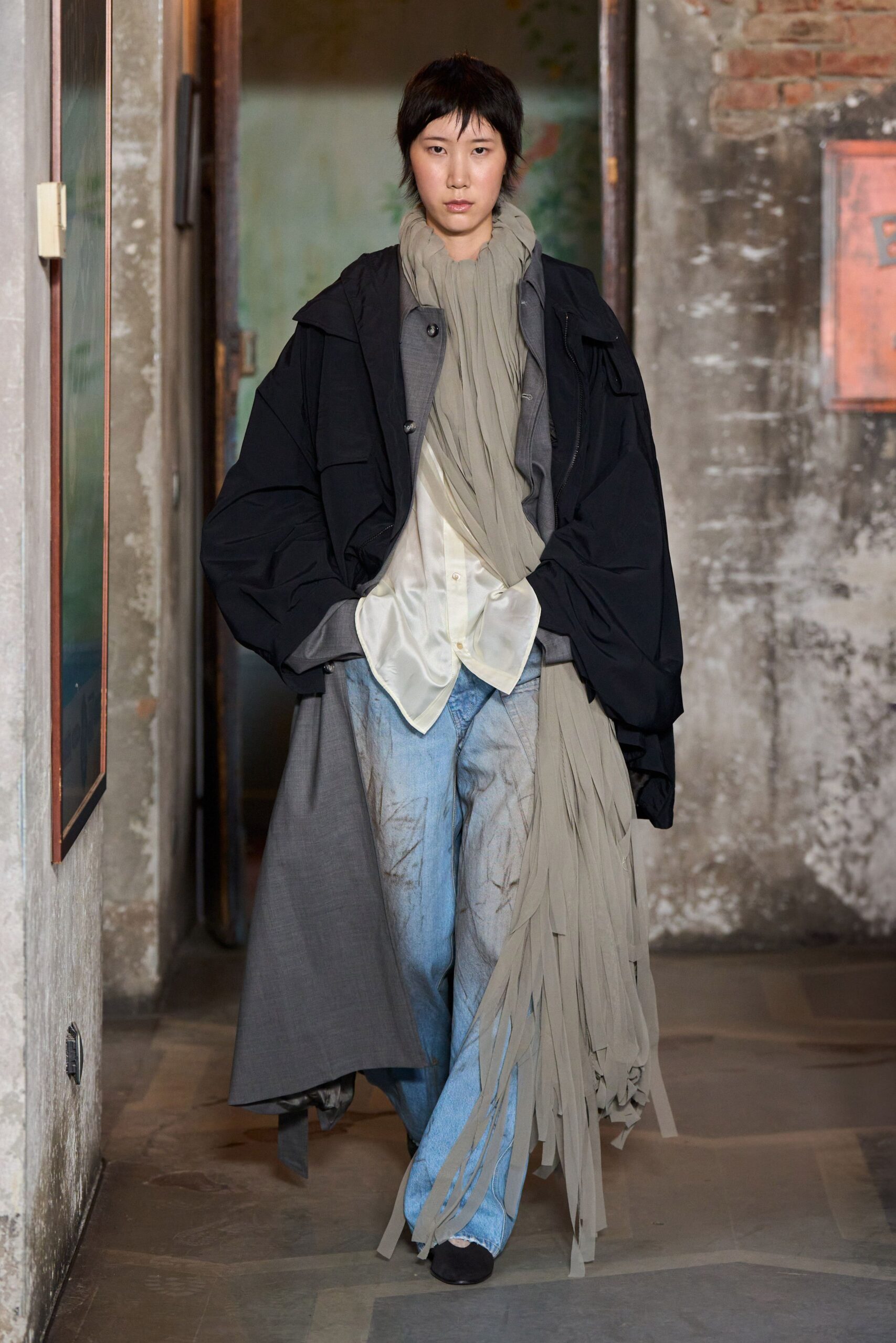 black cotton long-sleeve collared relaxed layered coat