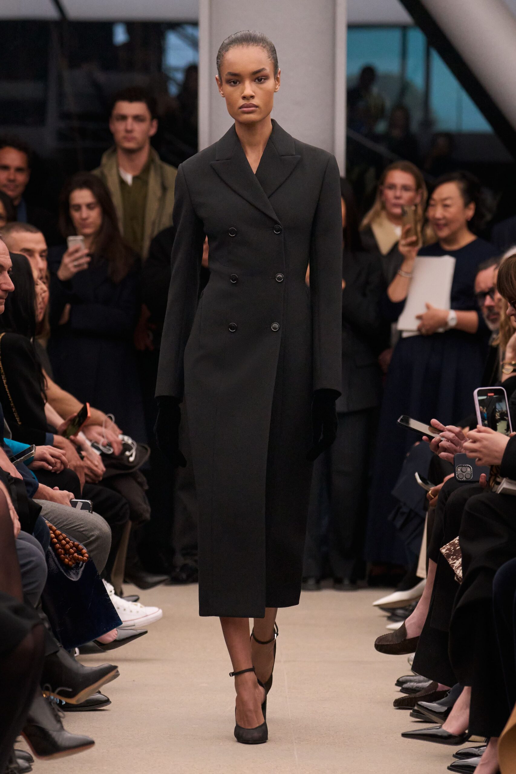 black wool long-sleeve double-breasted fitted straight-leg midi coat