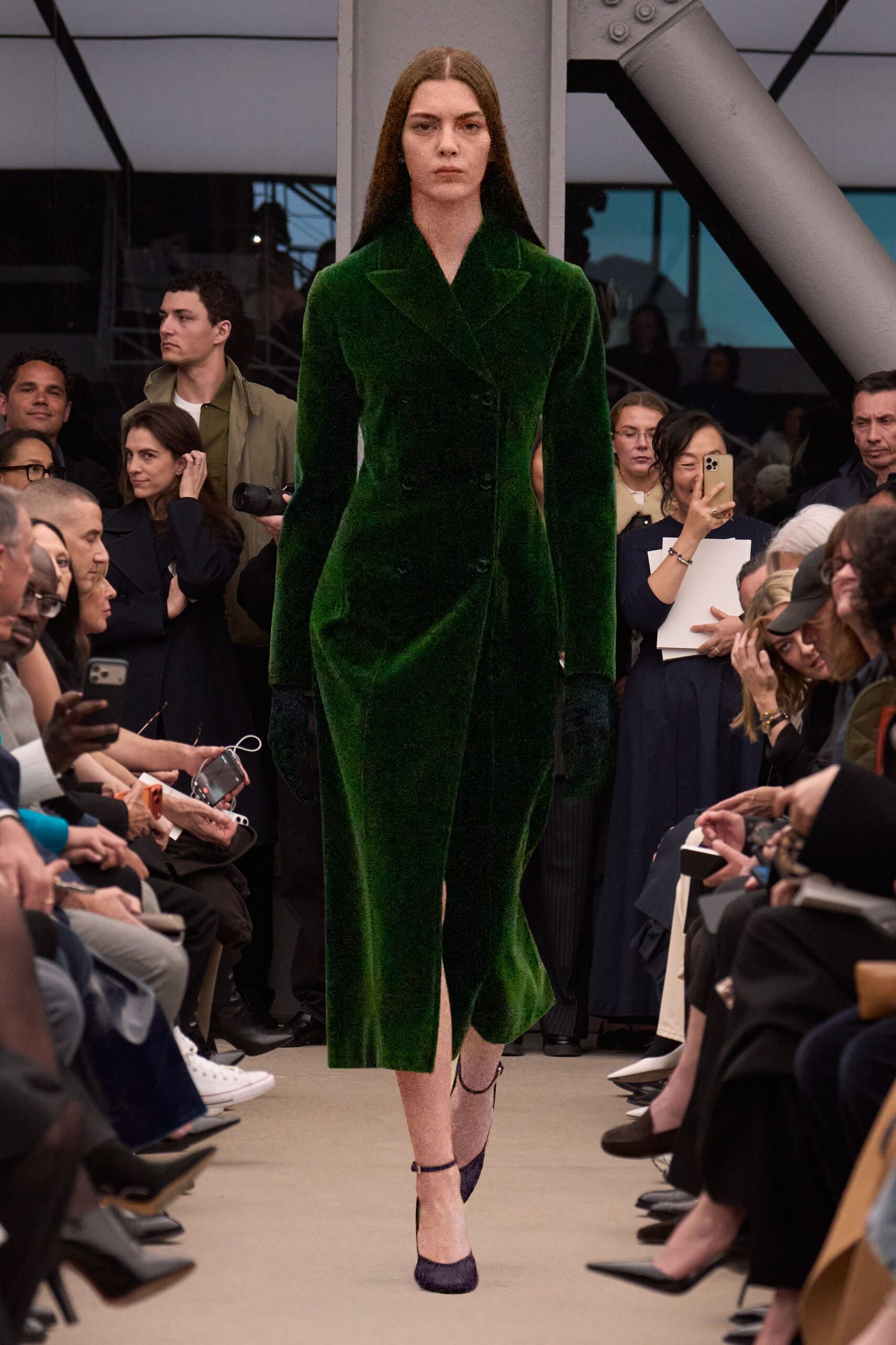 green velvet long-sleeve collared fitted midi coat