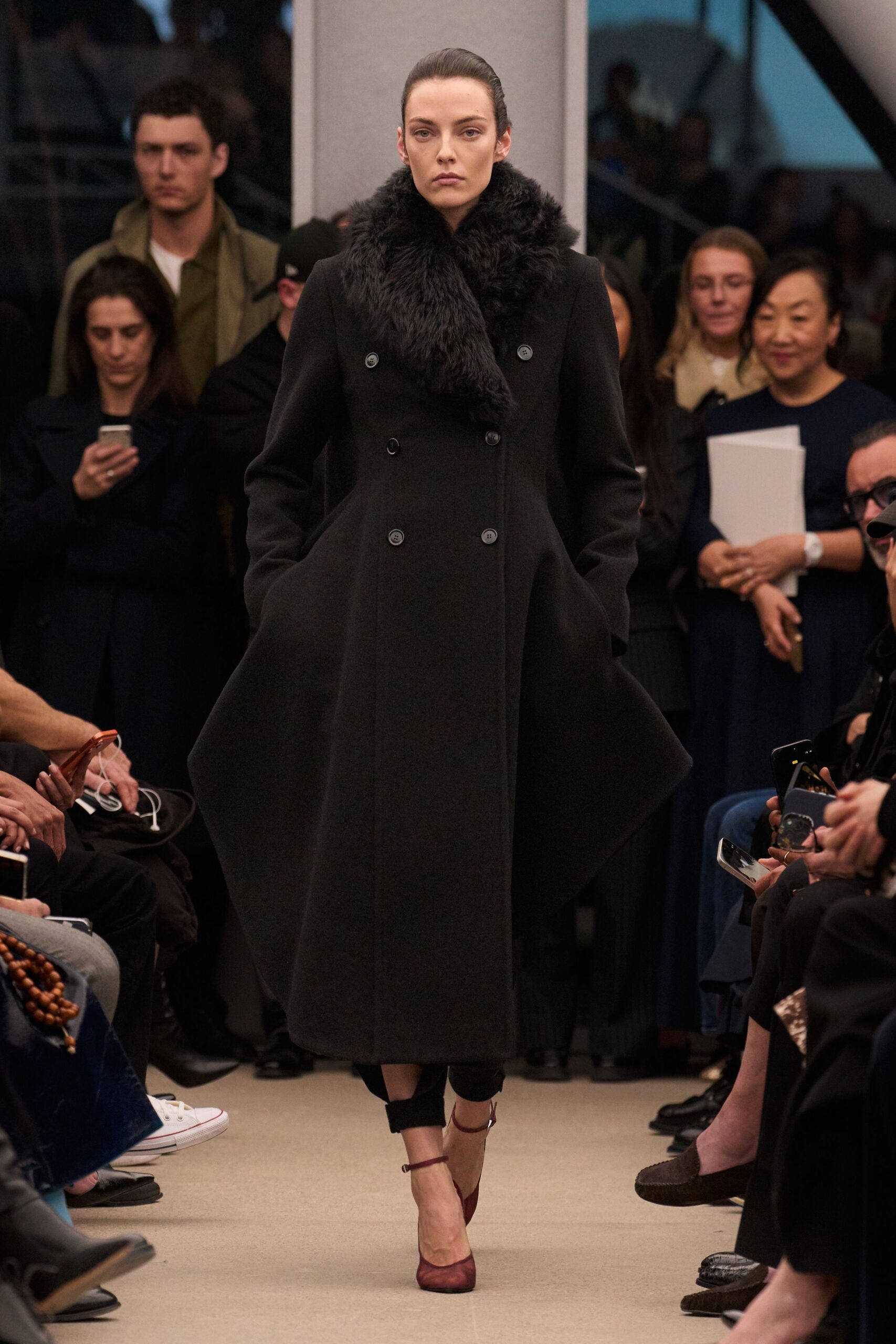 black wool long-sleeve collared structured pleated midi coat