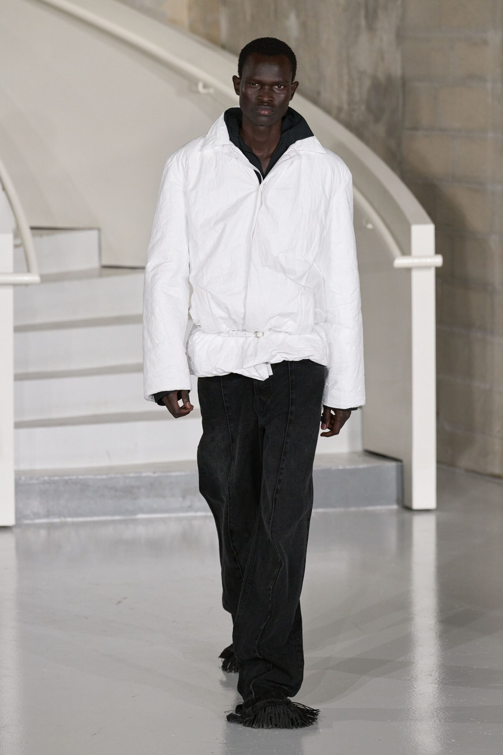 white cotton long-sleeve collared relaxed zippered belted jacket