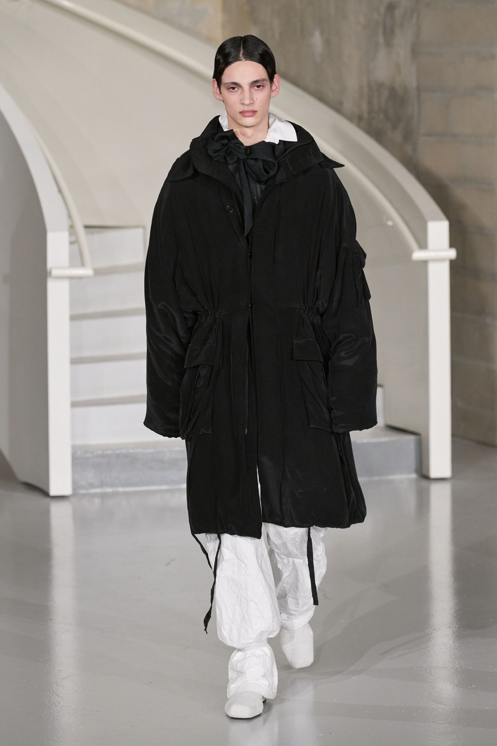 white cotton relaxed straight-leg pants