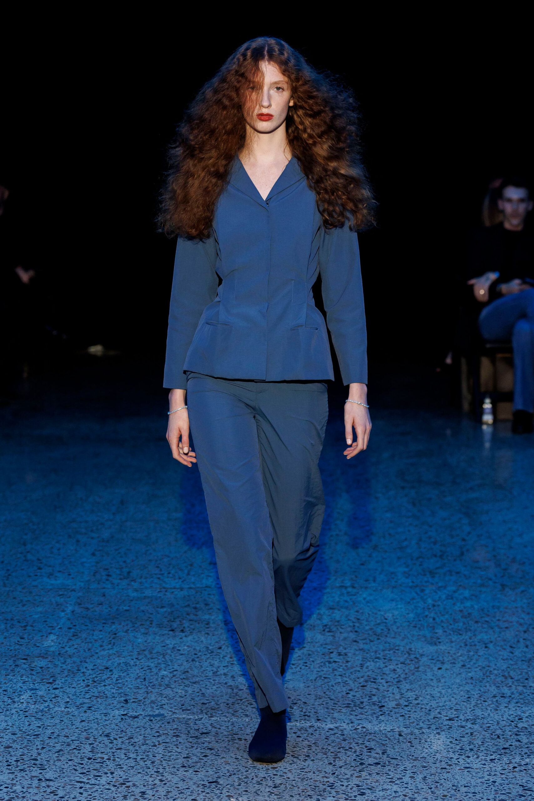 blue cotton long-sleeve collared fitted zippered suit