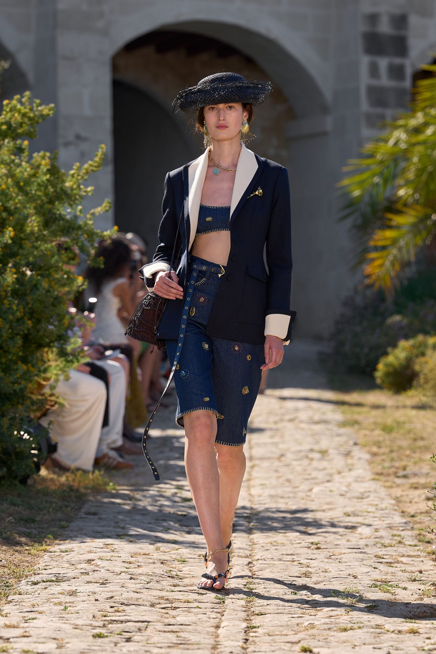 Alémais Resort 2027 Look 38