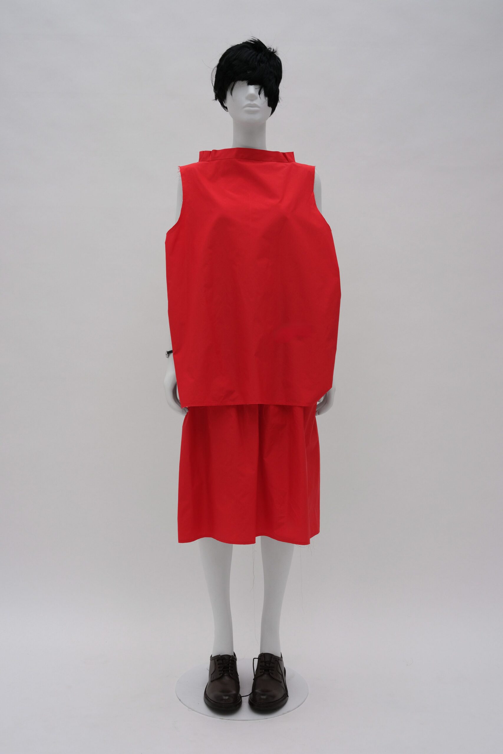 red cotton sleeveless collared relaxed top