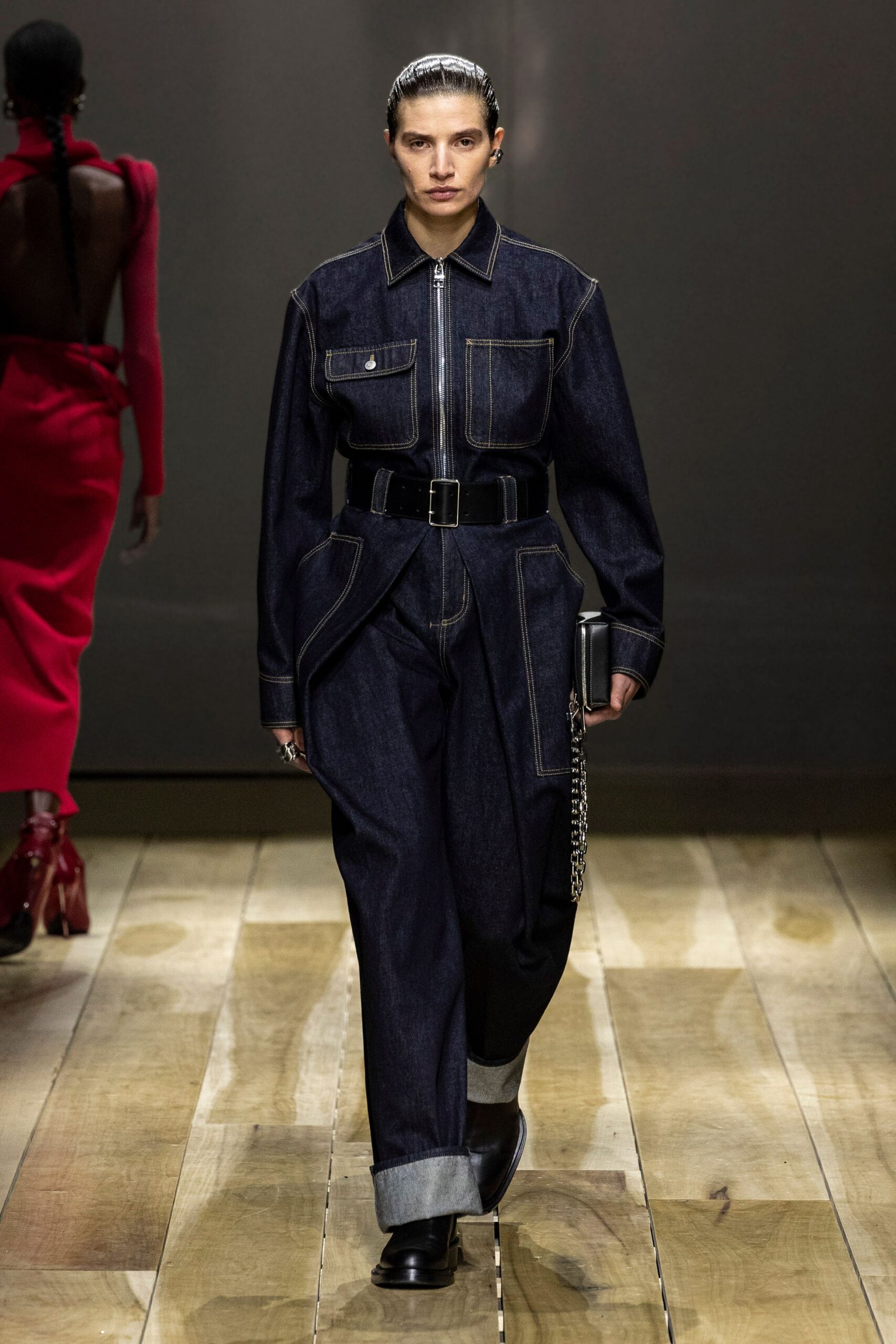 Alexander McQueen Fall 2023 Ready-to-Wear Look 35