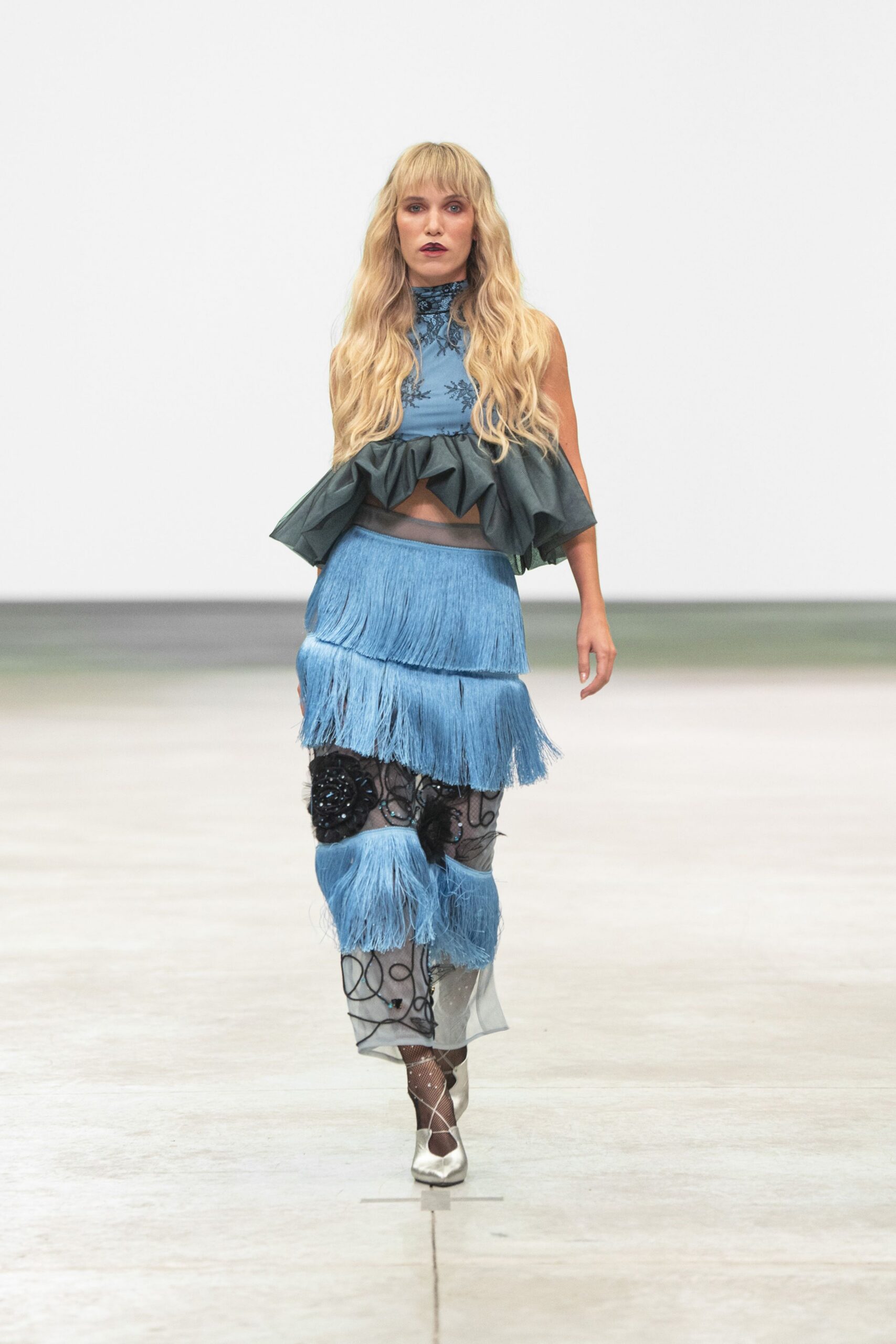 blue cotton sleeveless high-neck fitted ruffled top