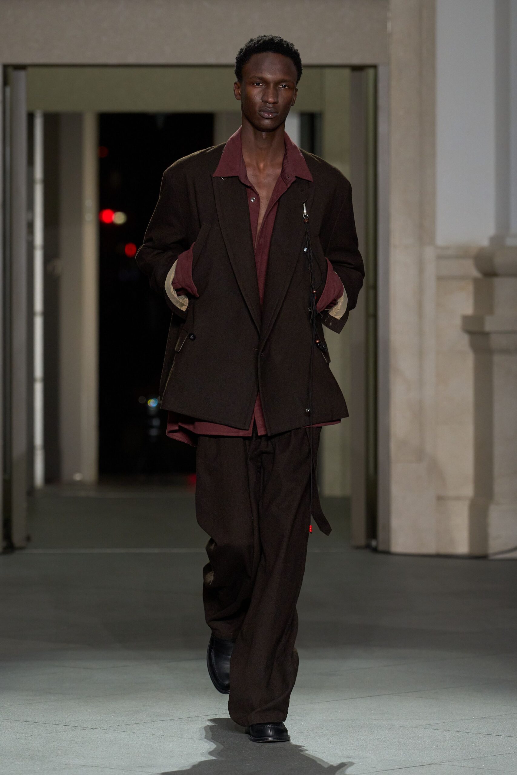 brown cotton long-sleeve collared structured blazer