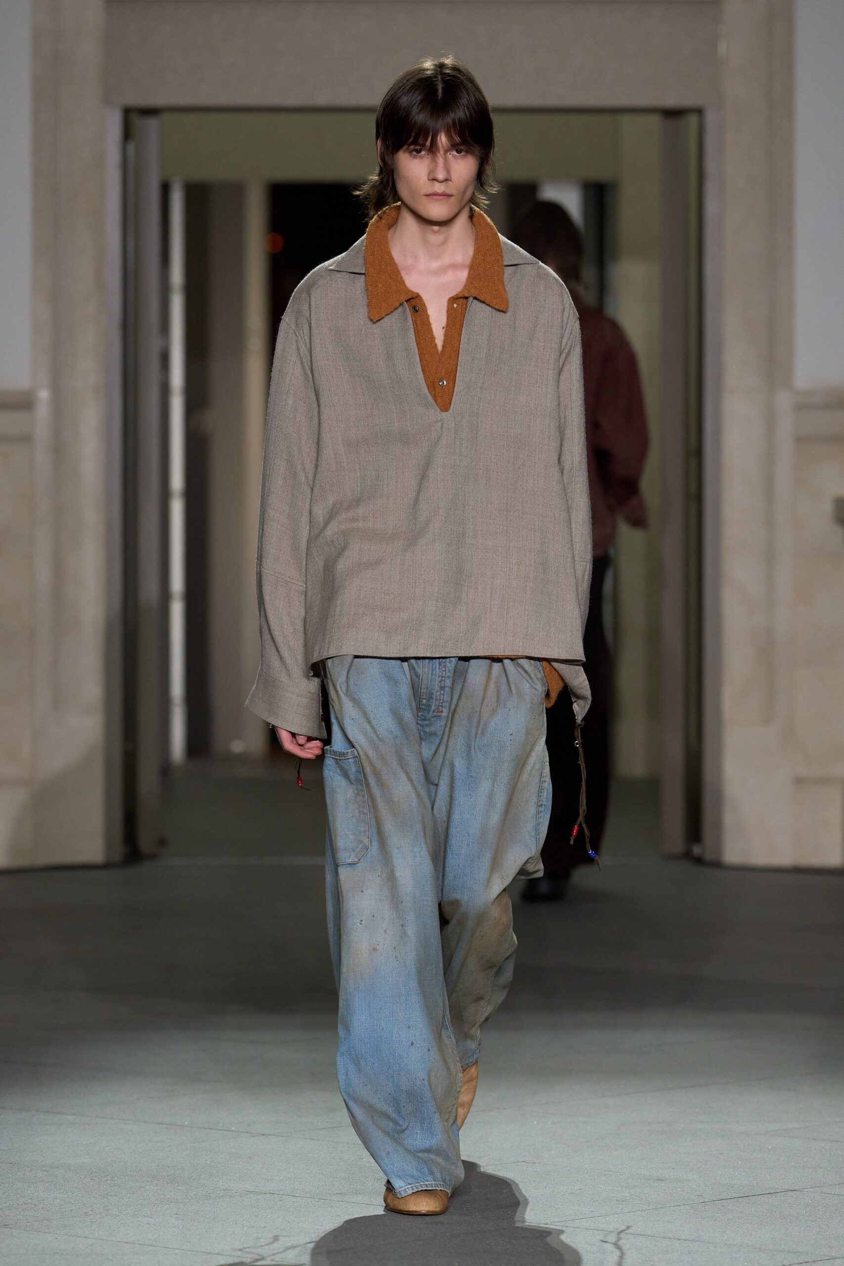 gray cotton long-sleeve collared oversized shirt