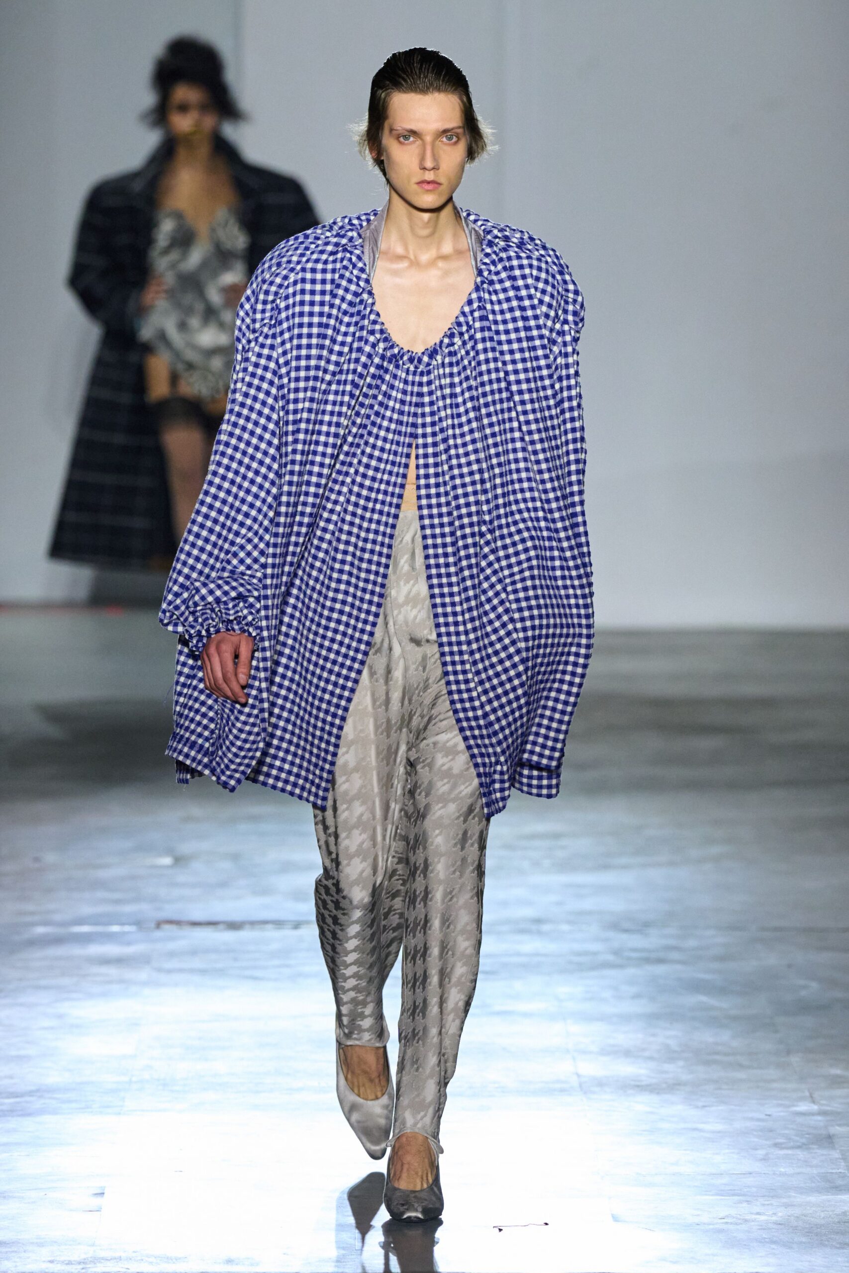 gray cotton fitted printed pants