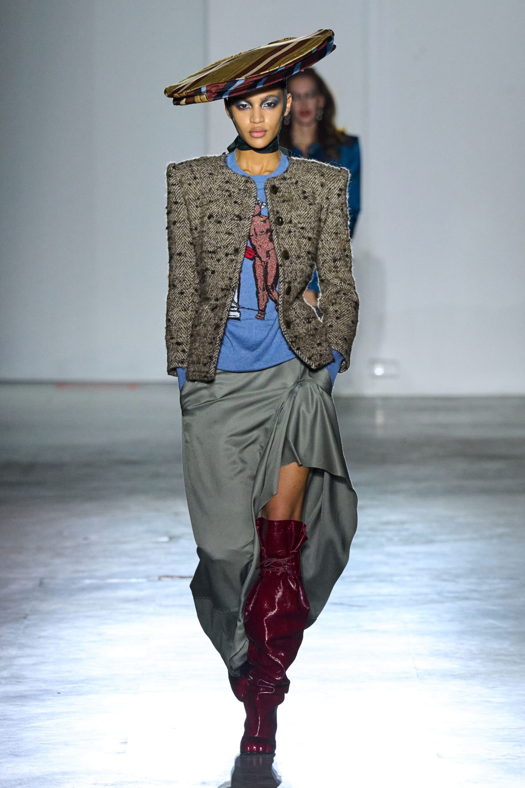 brown tweed long-sleeve collared structured buttoned blazer