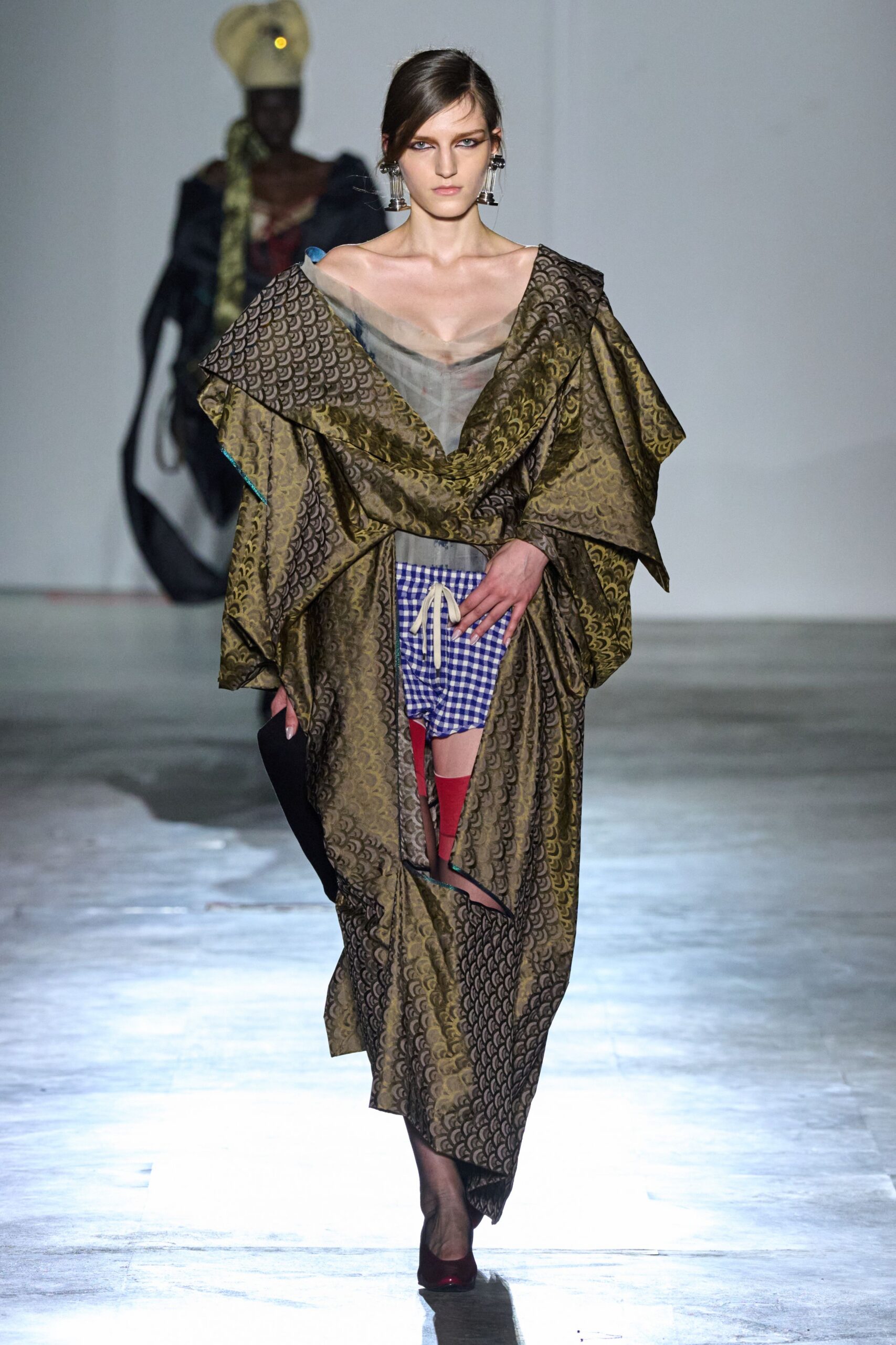 Andreas Kronthaler for Vivienne Westwood Fall 2026 Ready-to-Wear Look 27