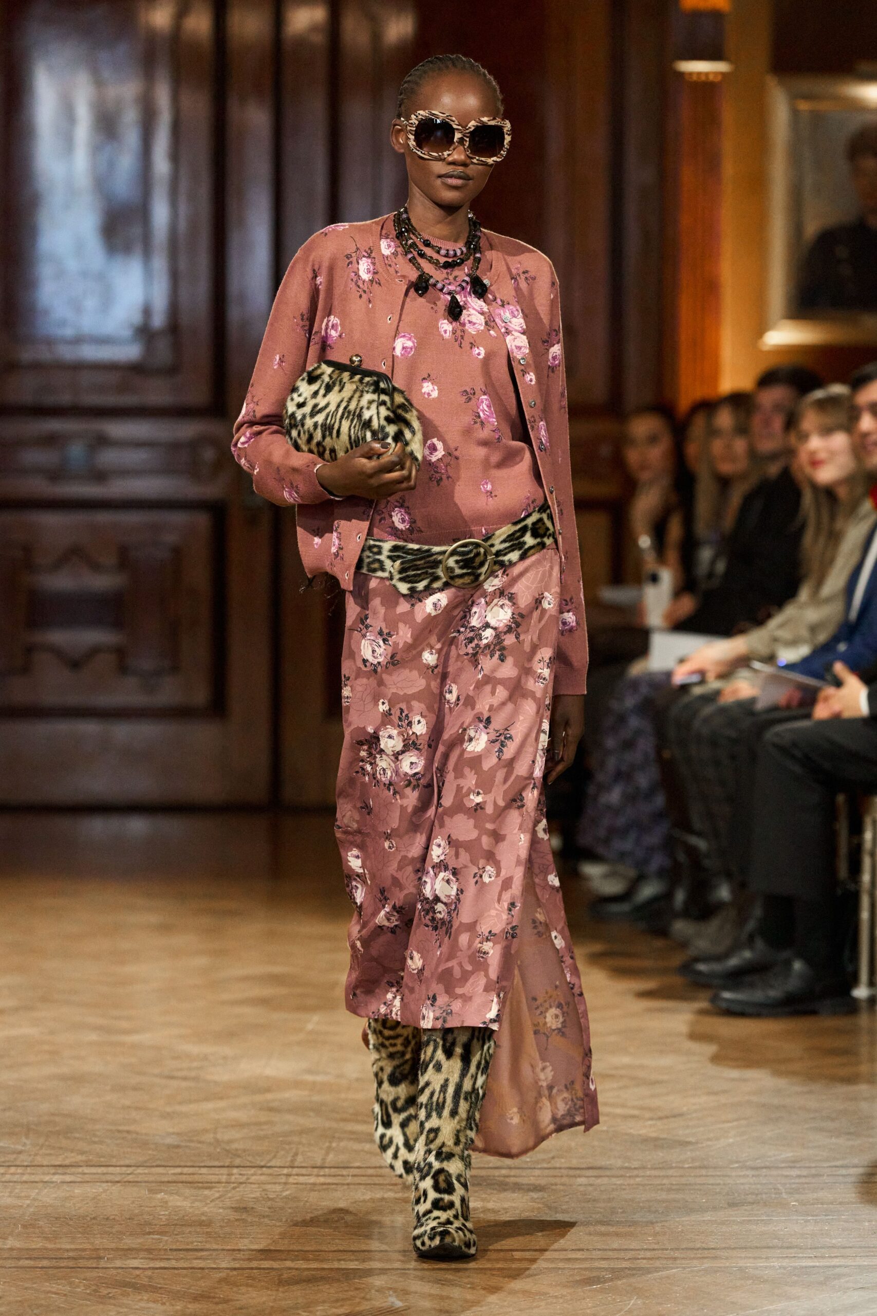pink silk long-sleeve collared fitted floral jacket