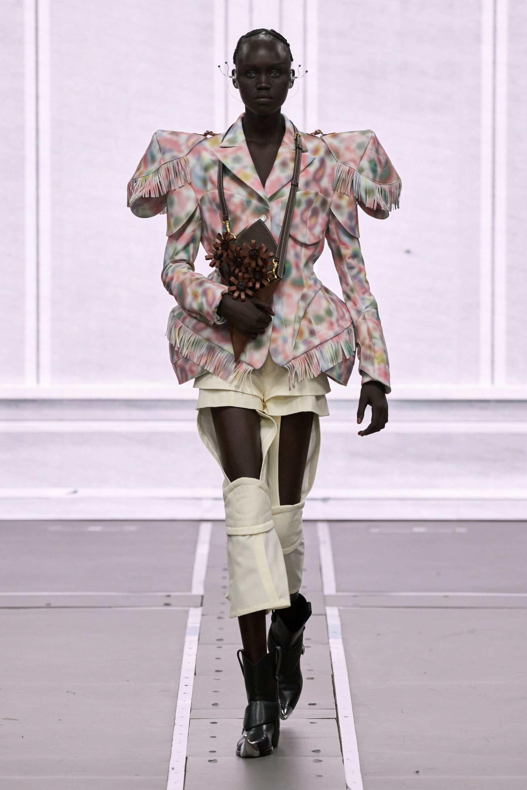 white cotton relaxed zippered pants