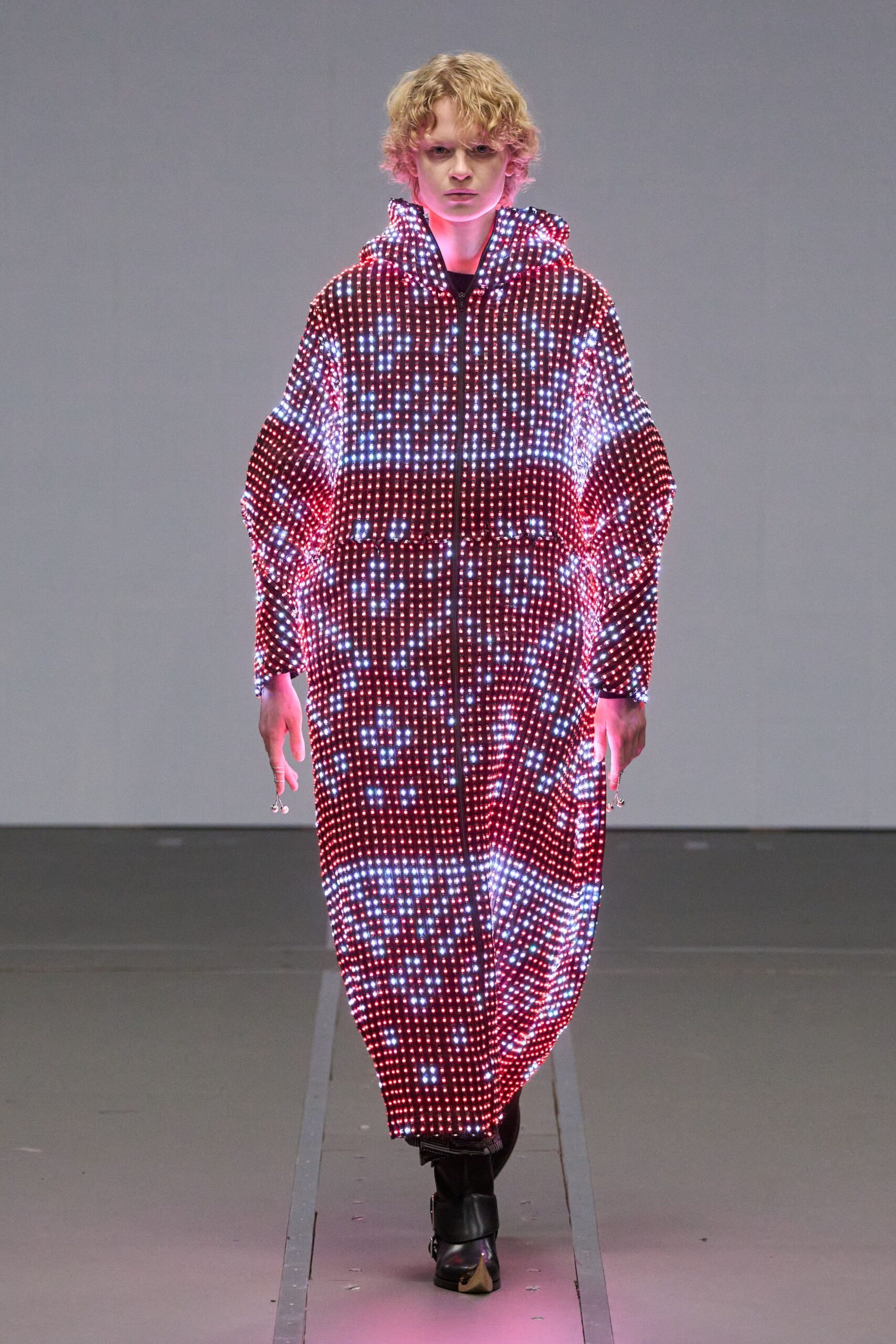 Anrealage Fall 2026 Ready-to-Wear Look 24