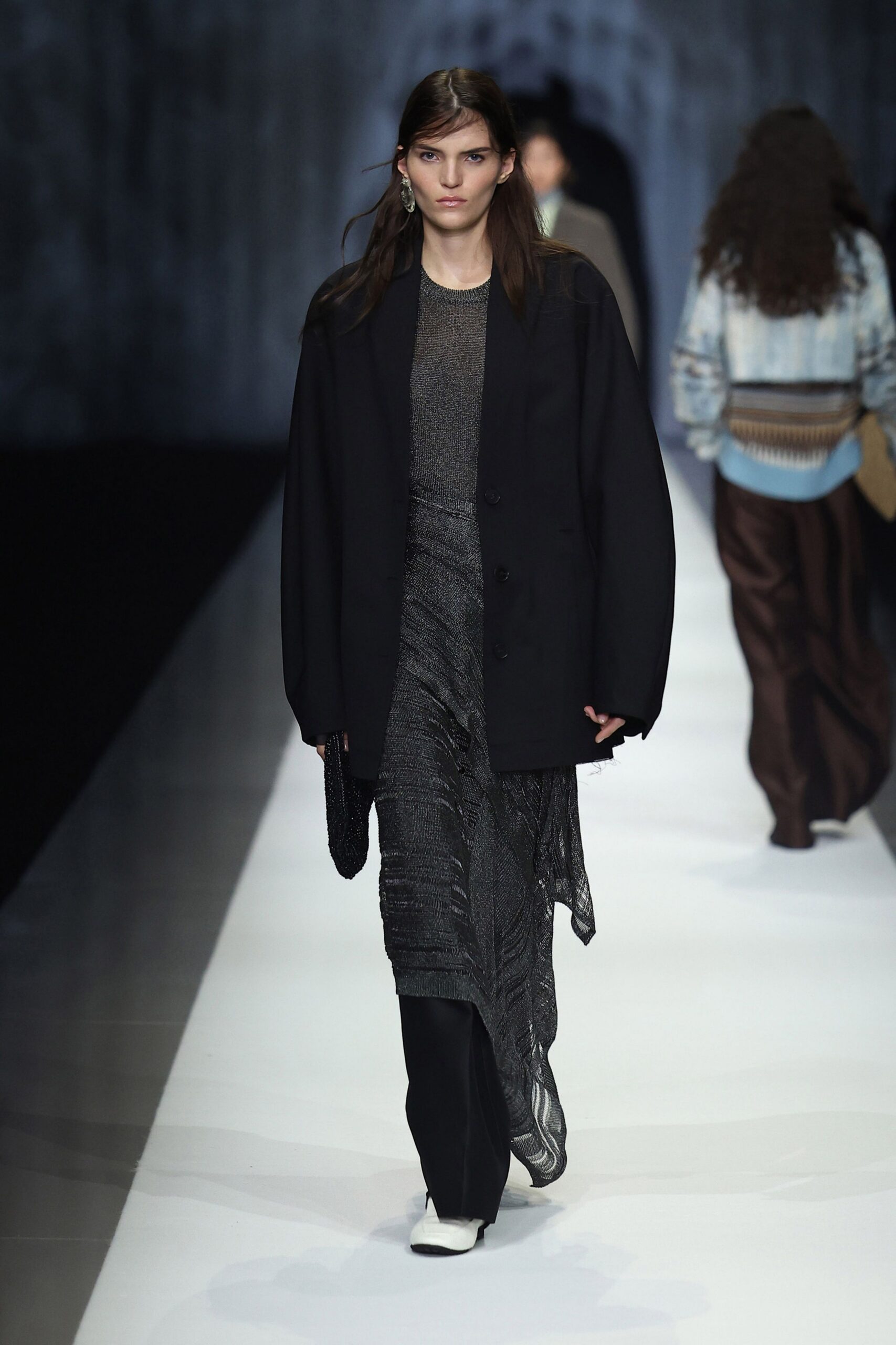 black wool long-sleeve collared oversized buttoned jacket