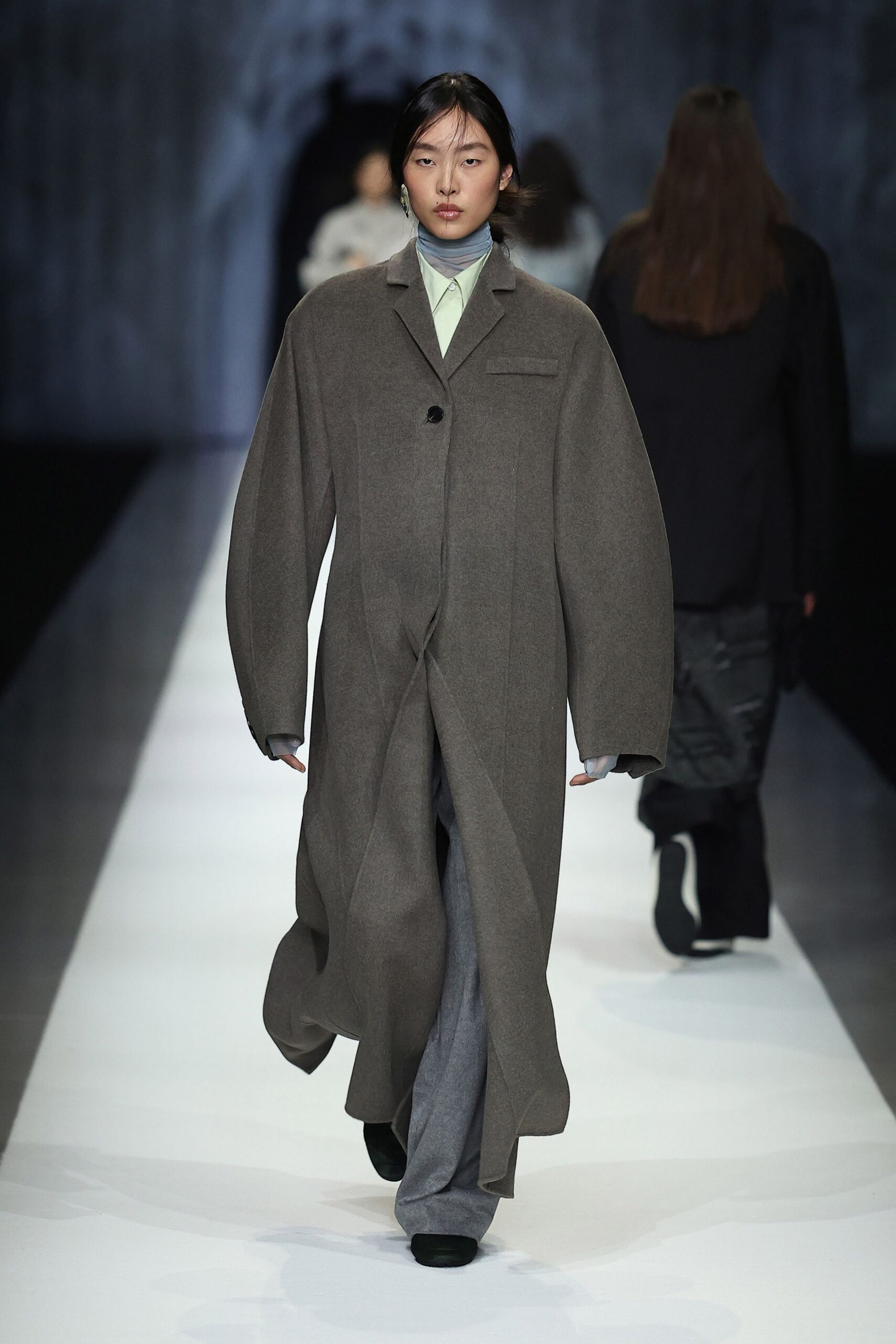 brown wool long-sleeve collared oversized buttoned maxi coat