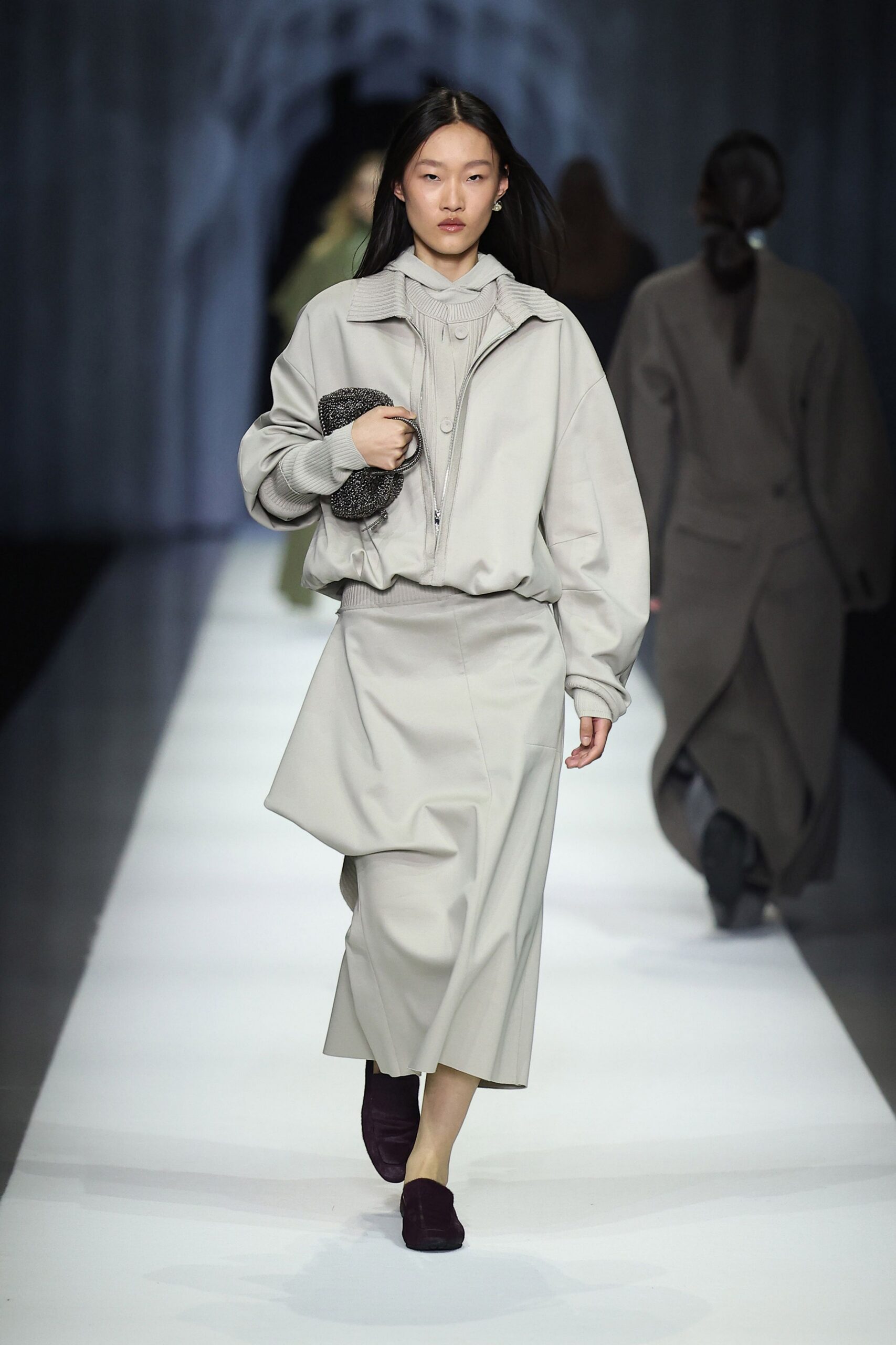 gray cotton long-sleeve collared oversized jacket