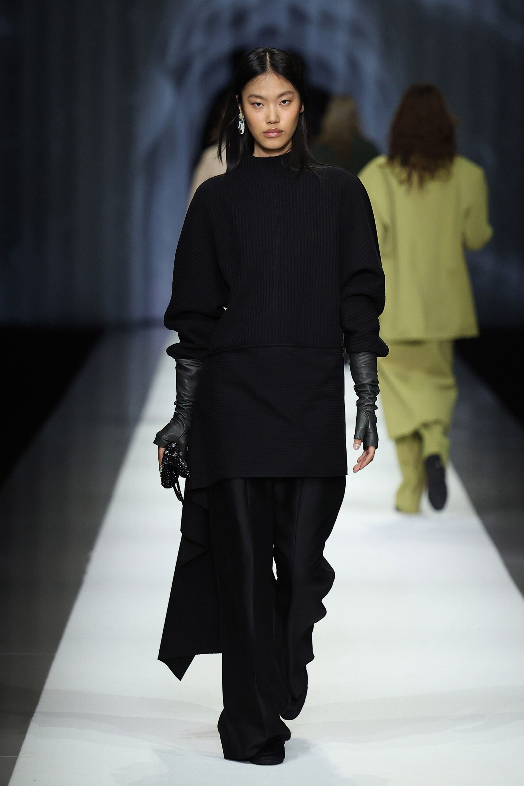 black relaxed top and pants