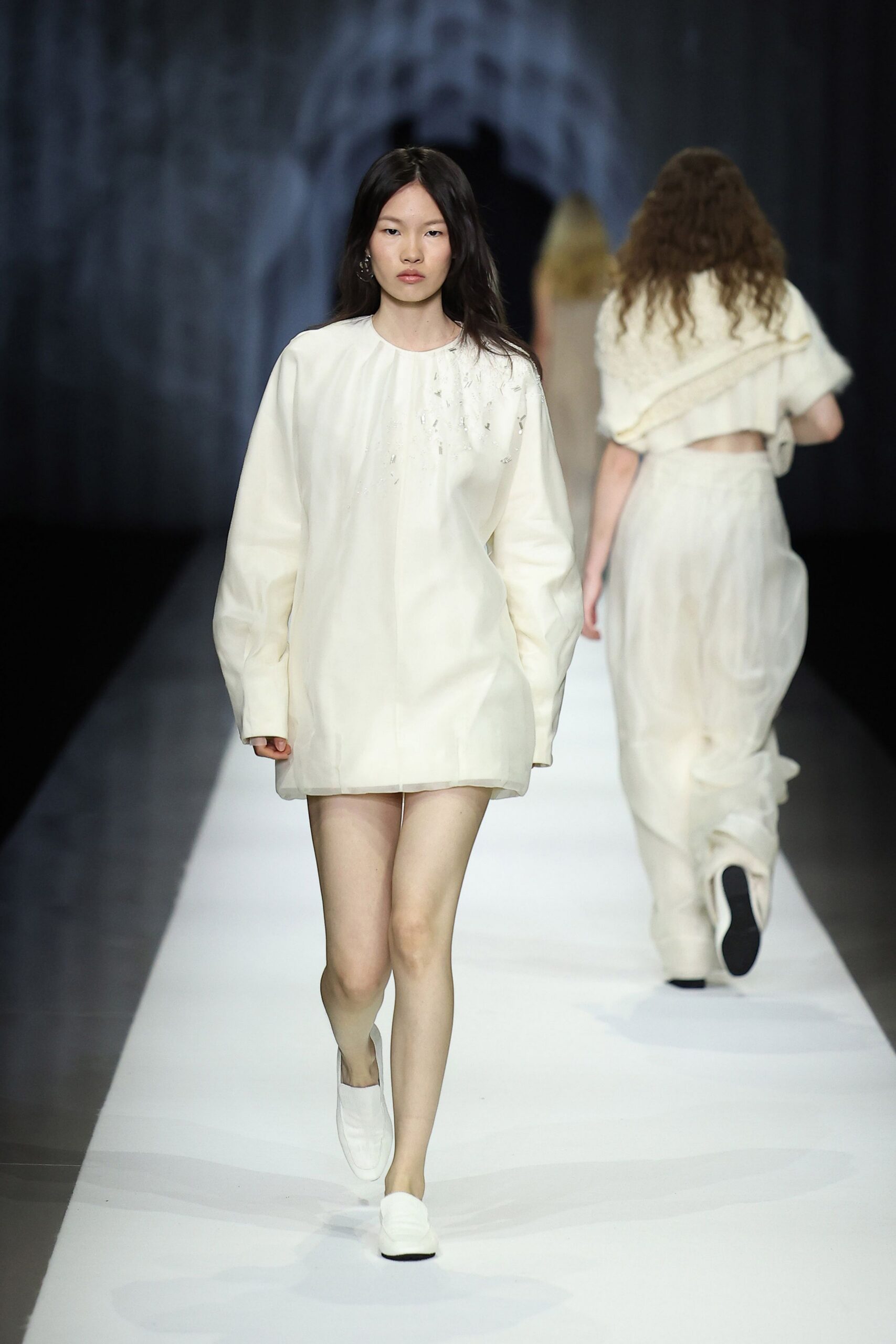 white cotton long-sleeve collared relaxed pleated short dress