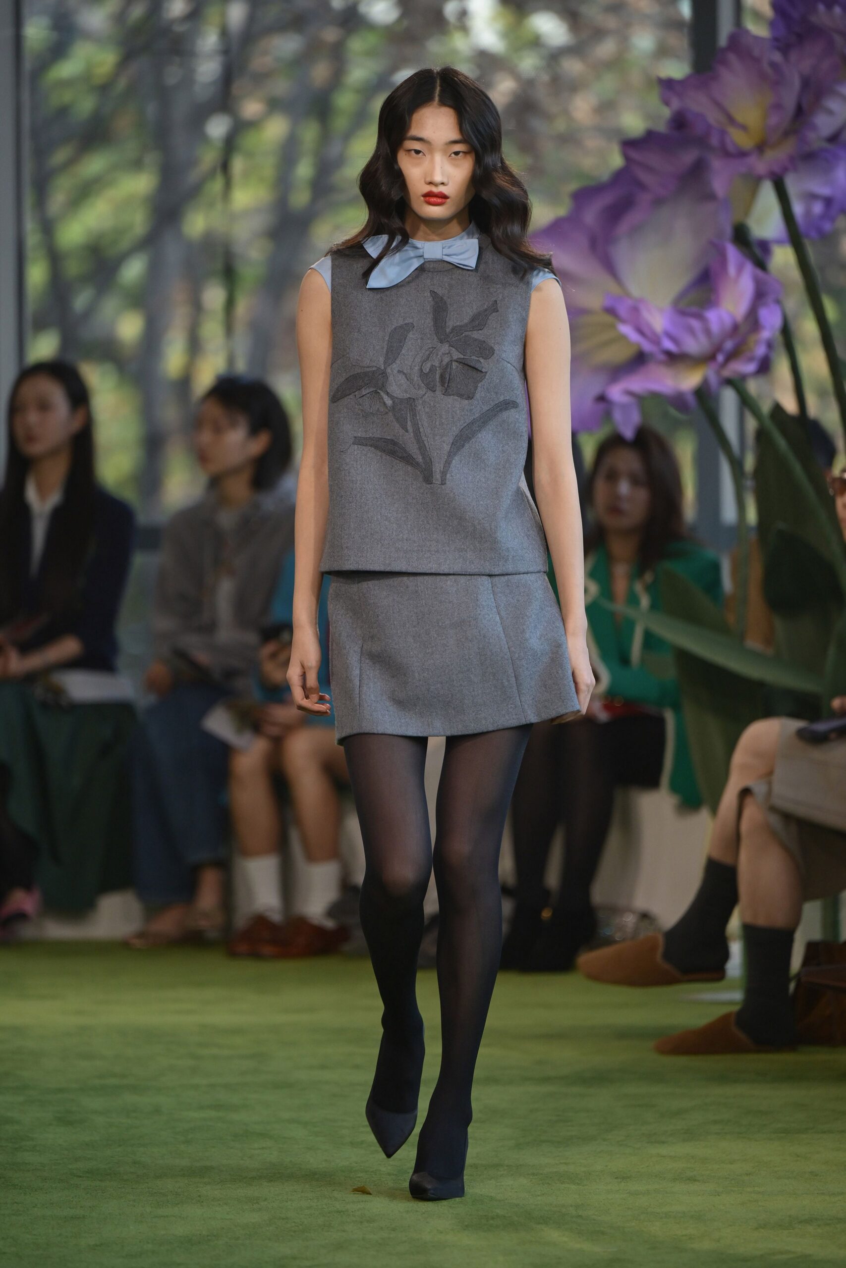 gray cotton sleeveless collared fitted embroidered top