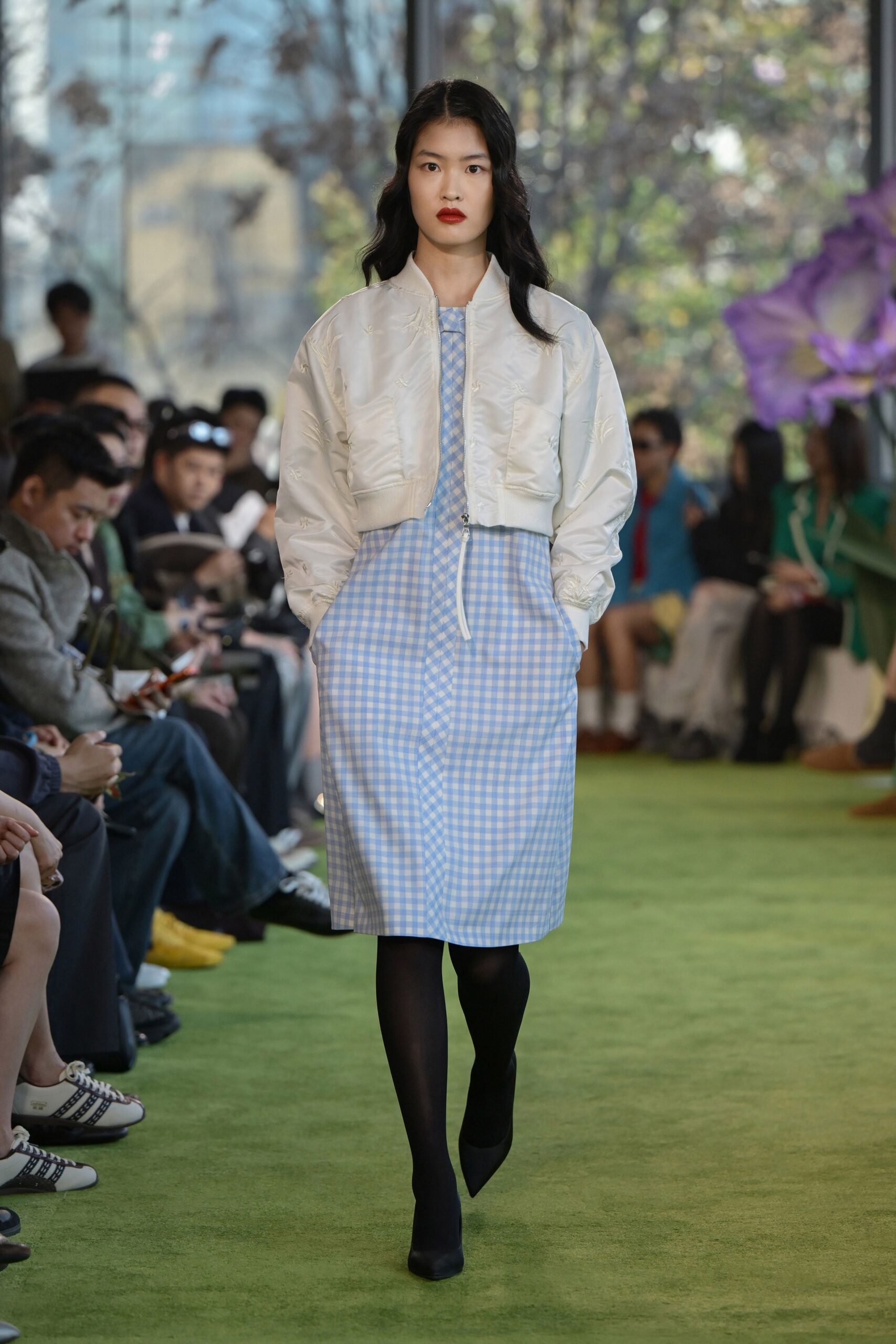 white silk long-sleeve collared fitted zippered jacket