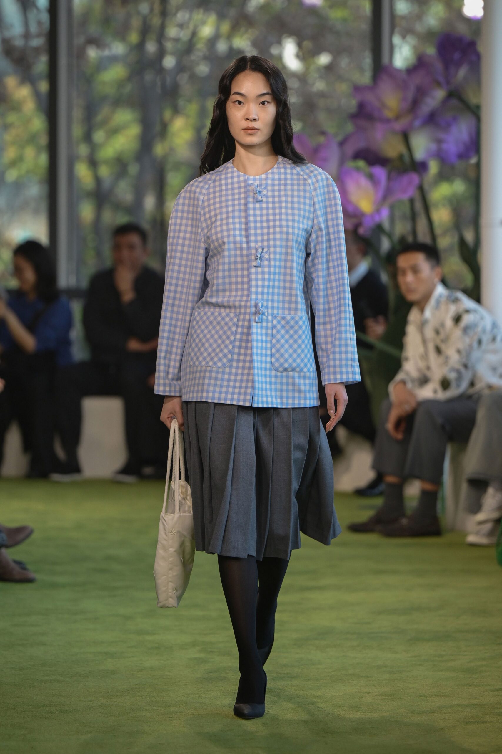 gray cotton fitted pleated skirt