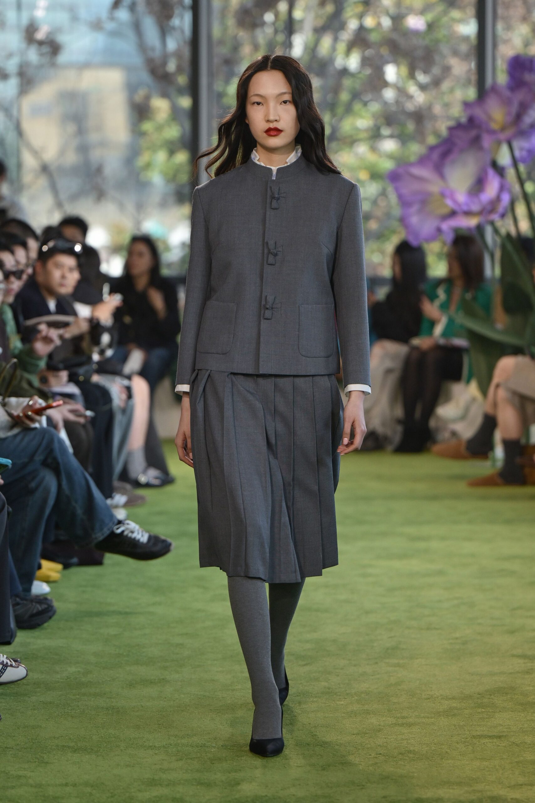gray wool fitted pleated skirt