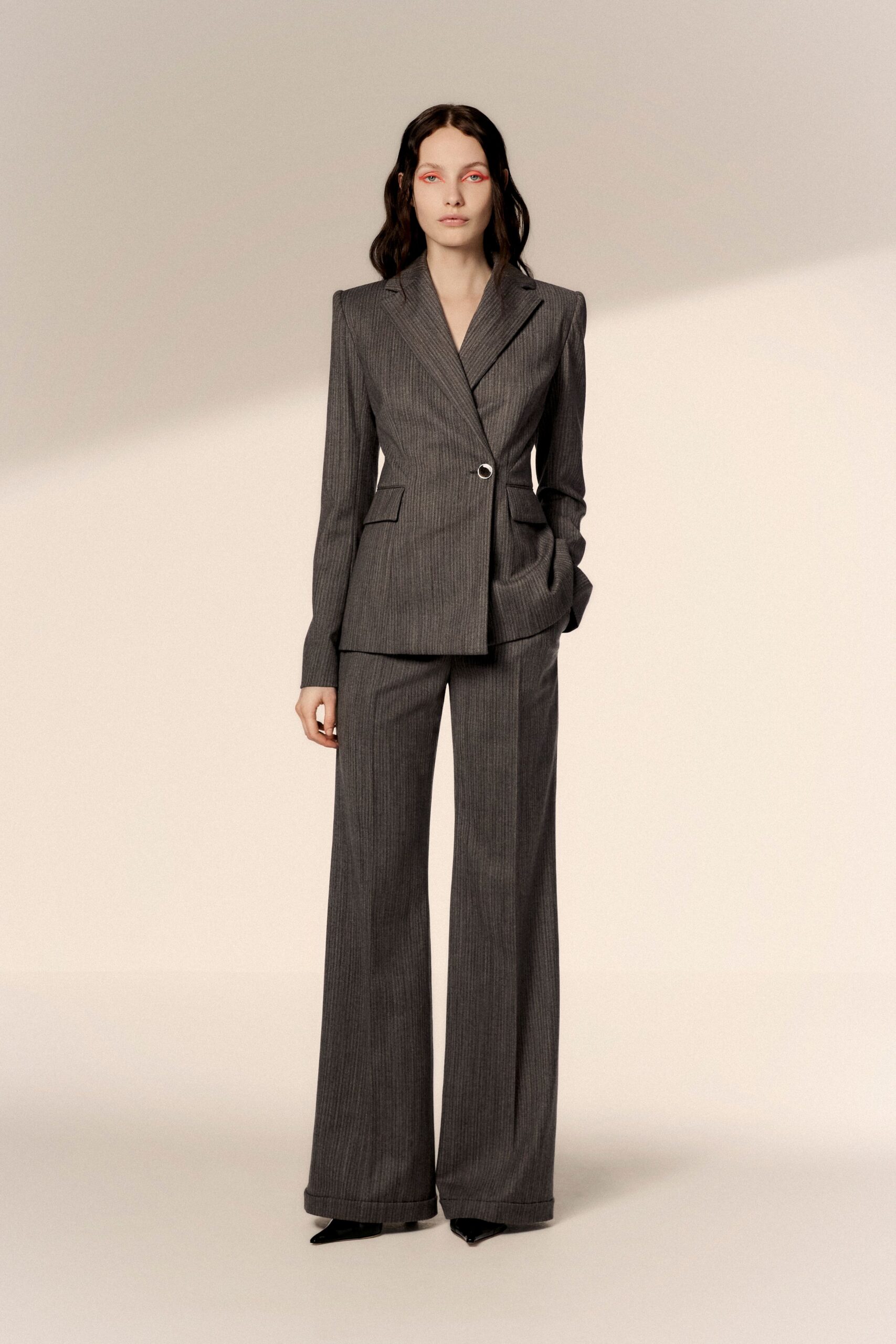 gray wool long-sleeve collared tailored buttoned straight-leg suit