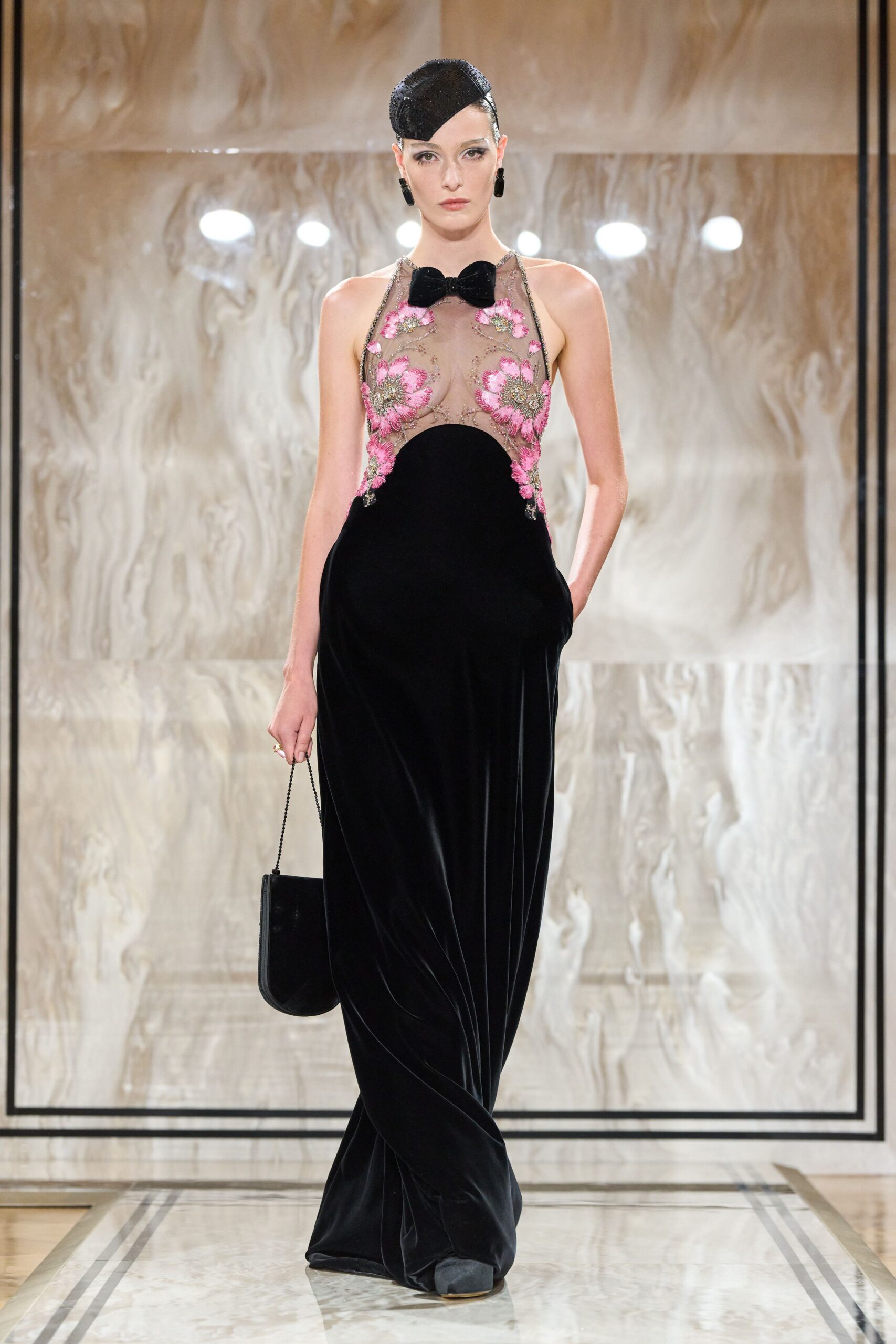 Armani Privé Fall 2025 Couture Look 19