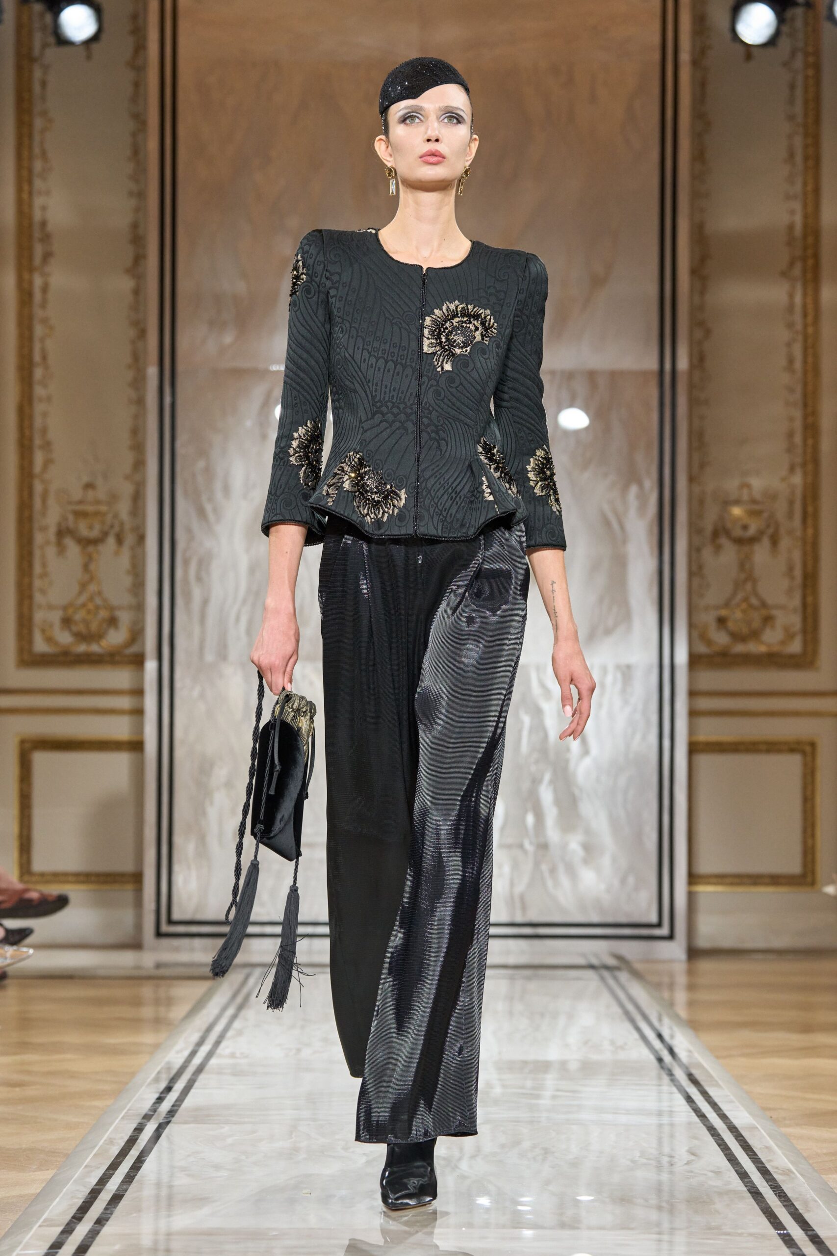 black silk long-sleeve collared fitted embroidered jacket