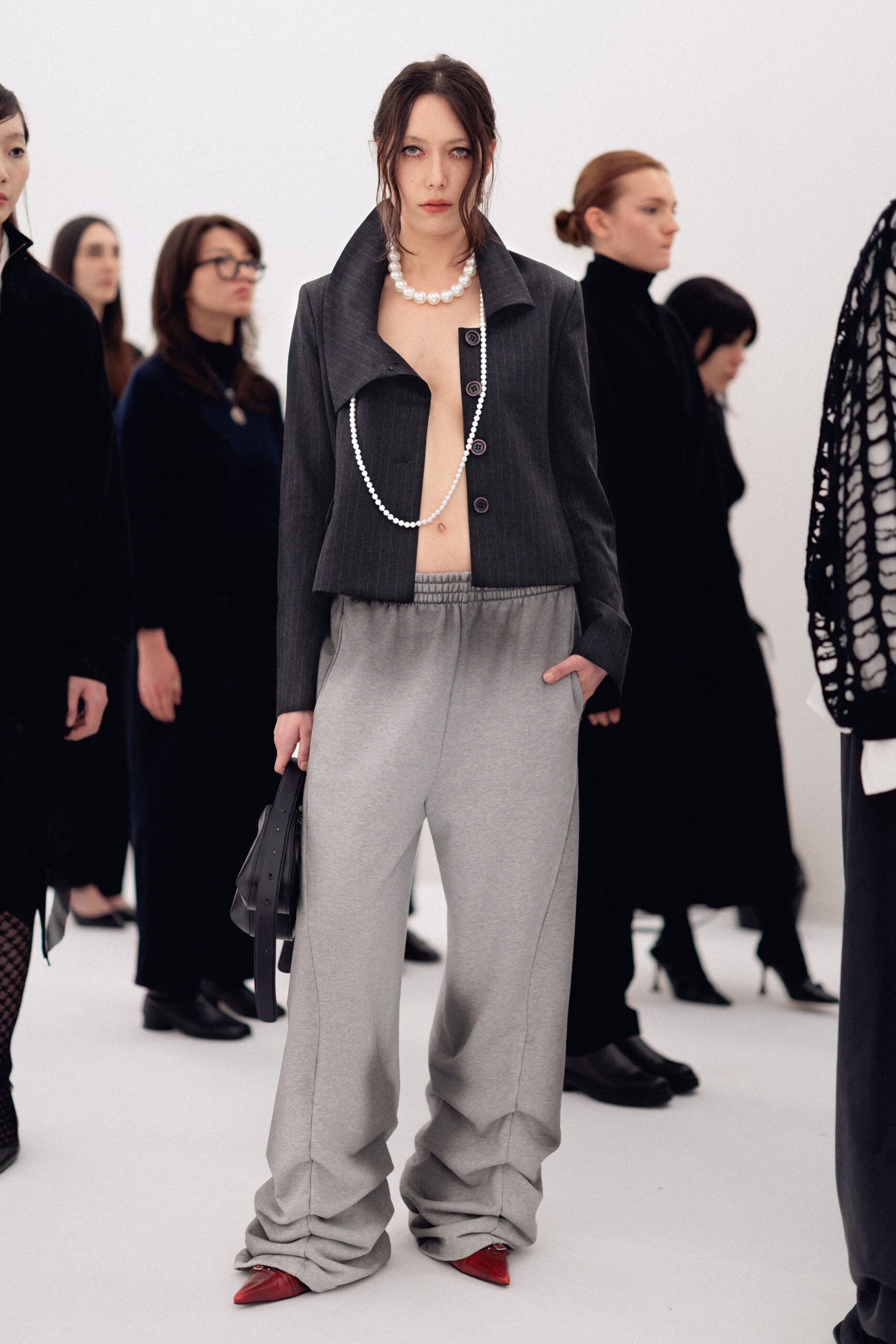 gray cotton long-sleeve collared structured buttoned jacket