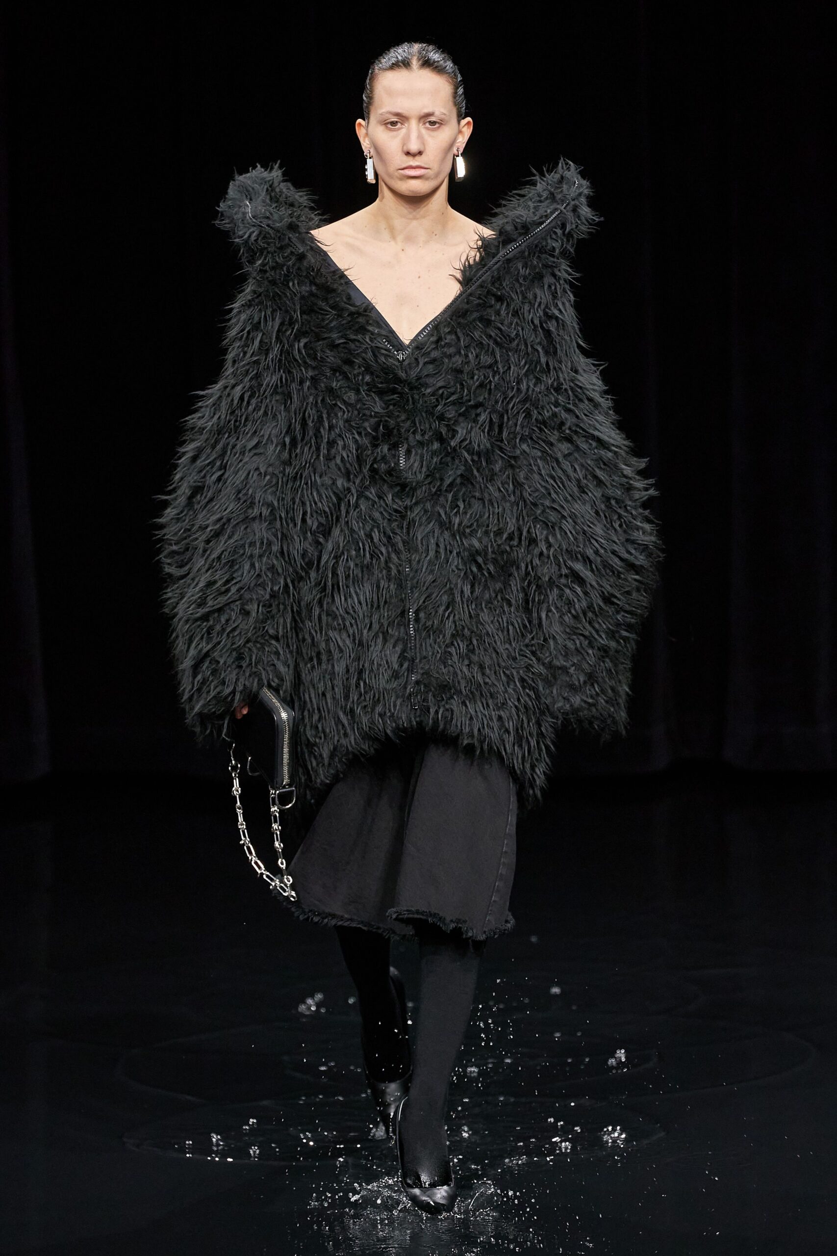 black faux-fur long-sleeve collared oversized draped coat
