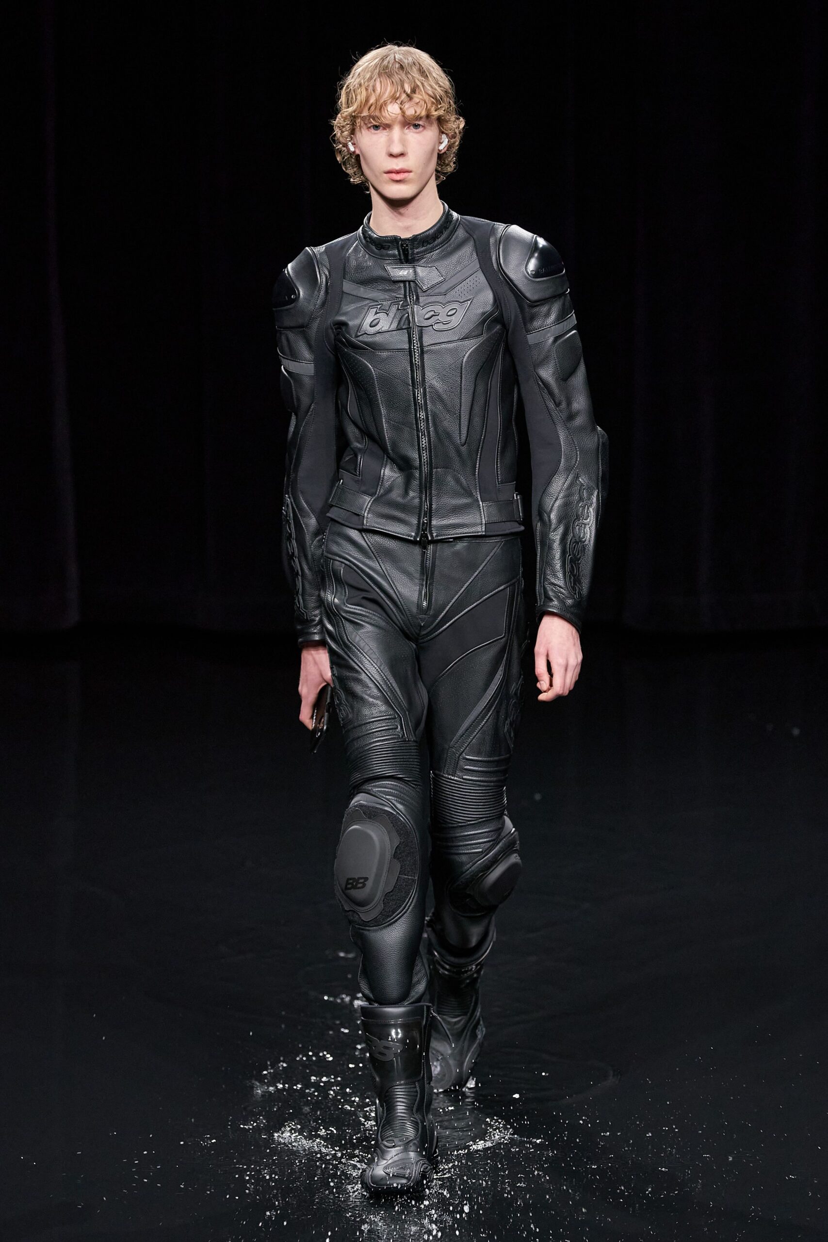 black leather long-sleeve collared fitted zippered catsuit