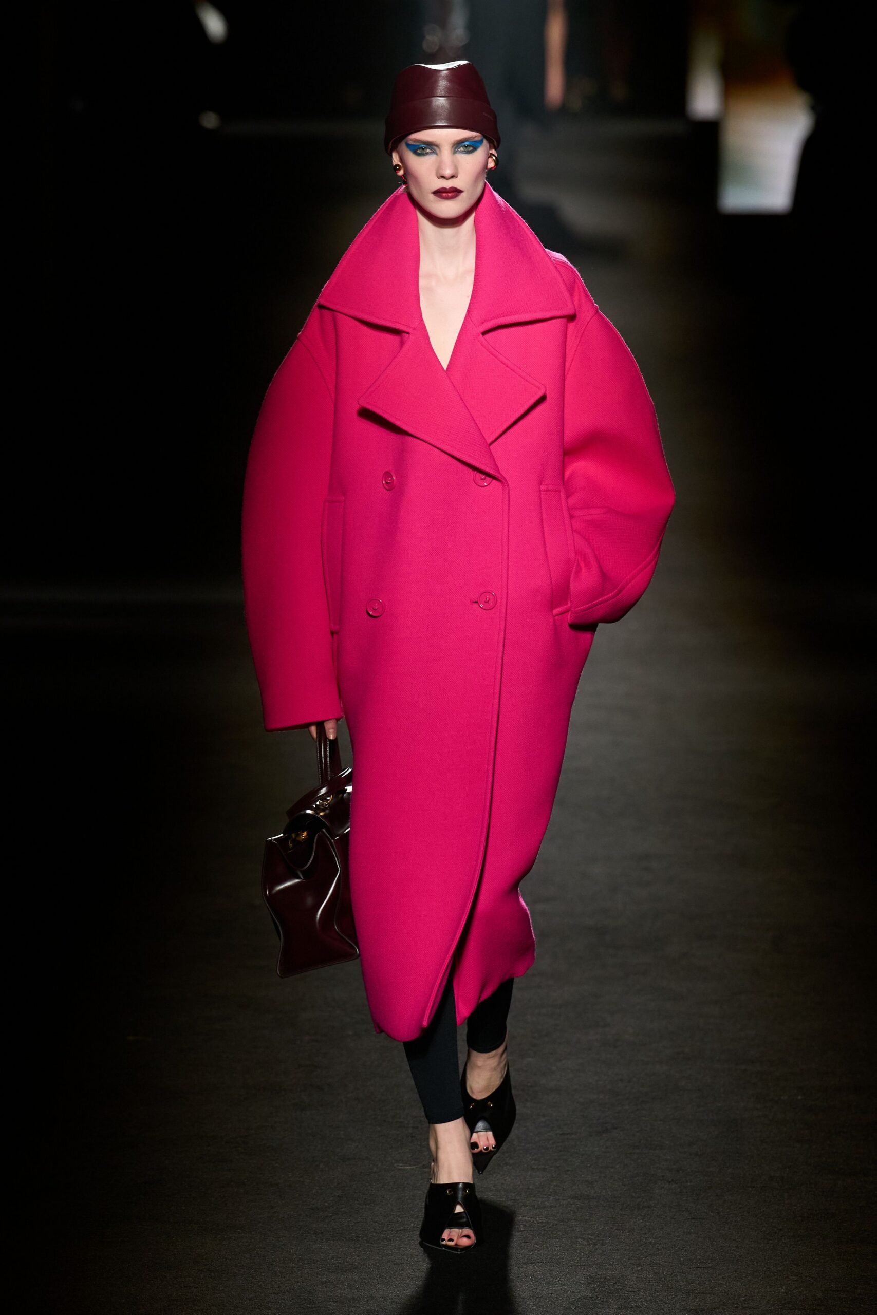 pink wool long-sleeve collared oversized coat