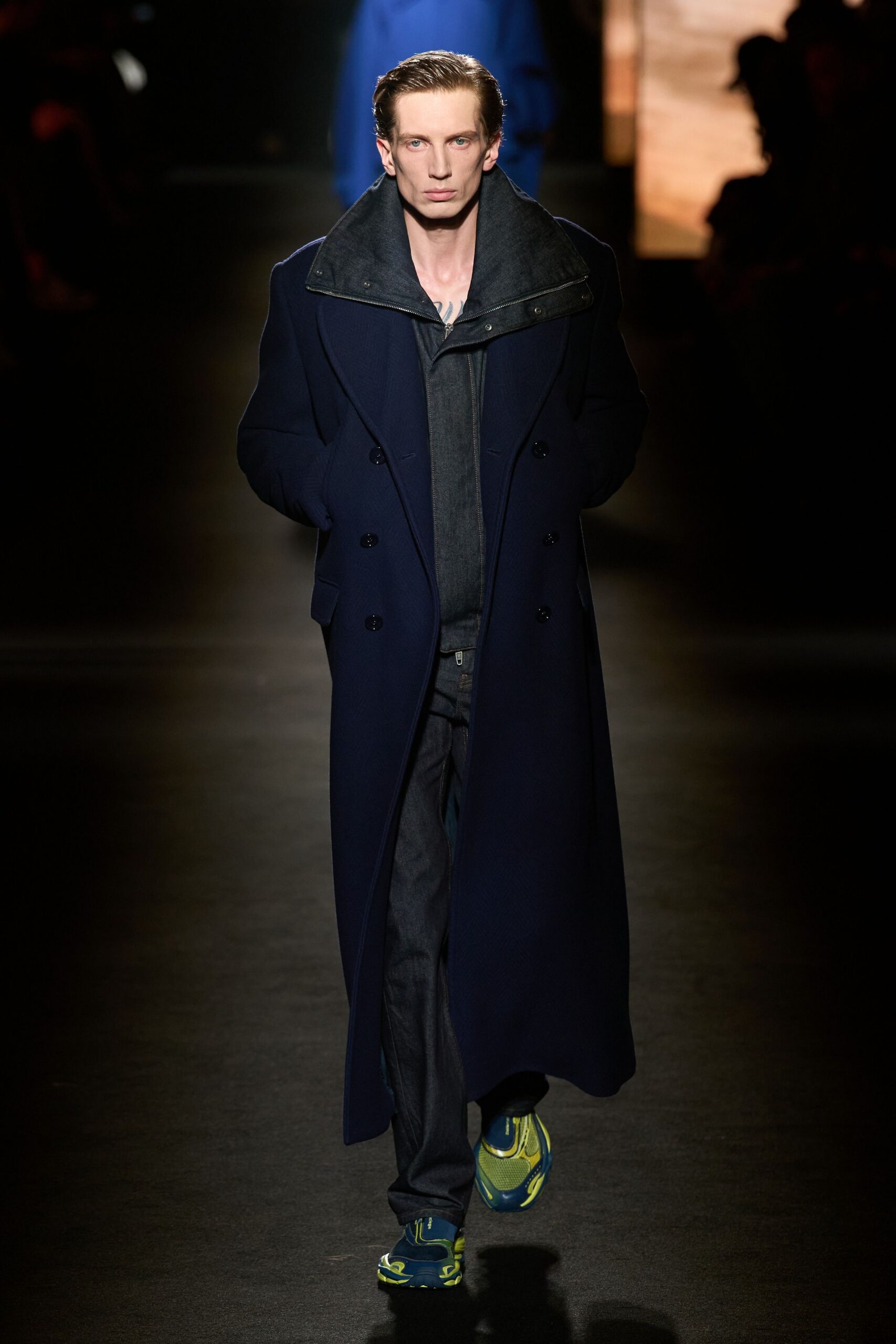 blue wool long-sleeve double-breasted relaxed coat