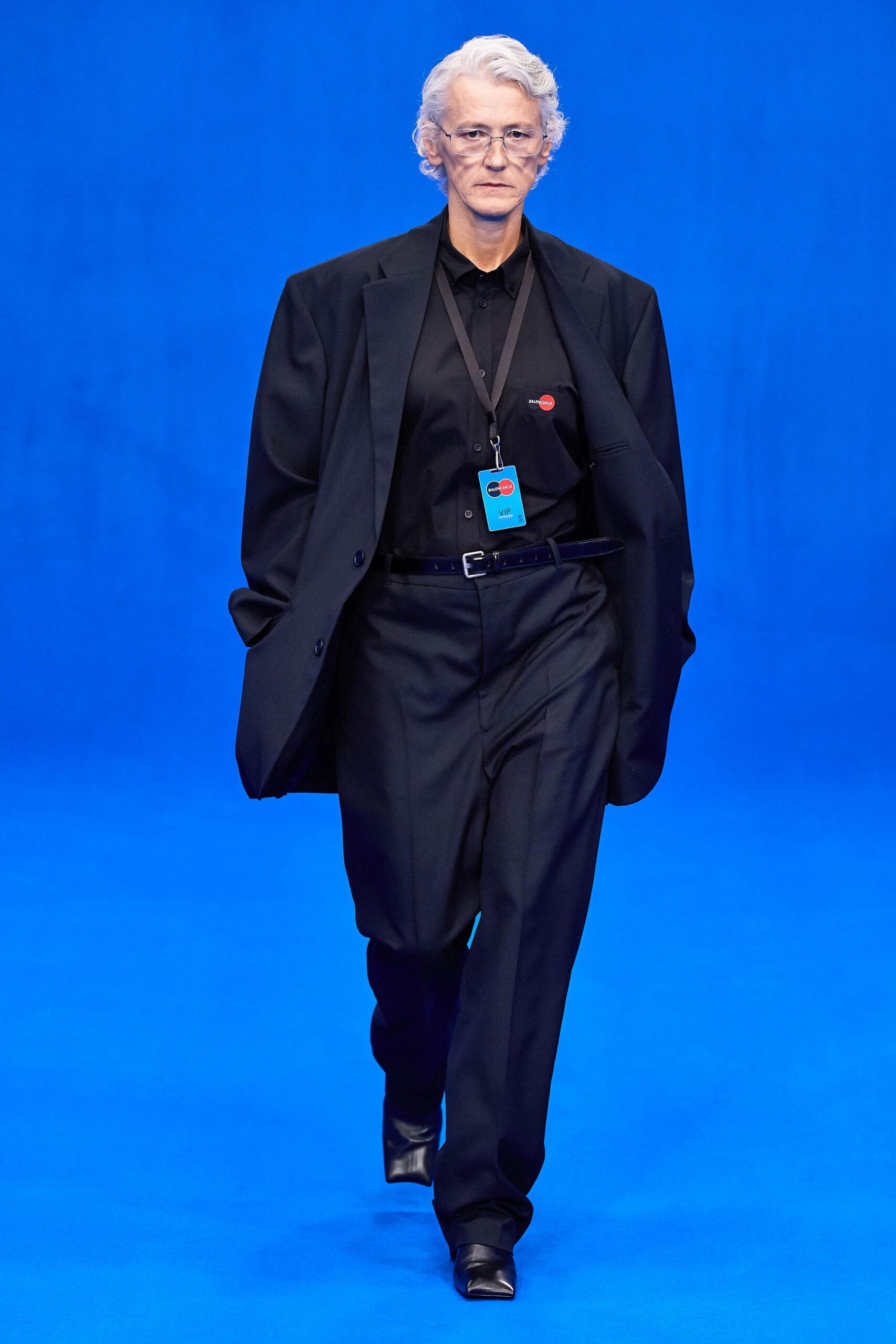 black oversized blazer and pants