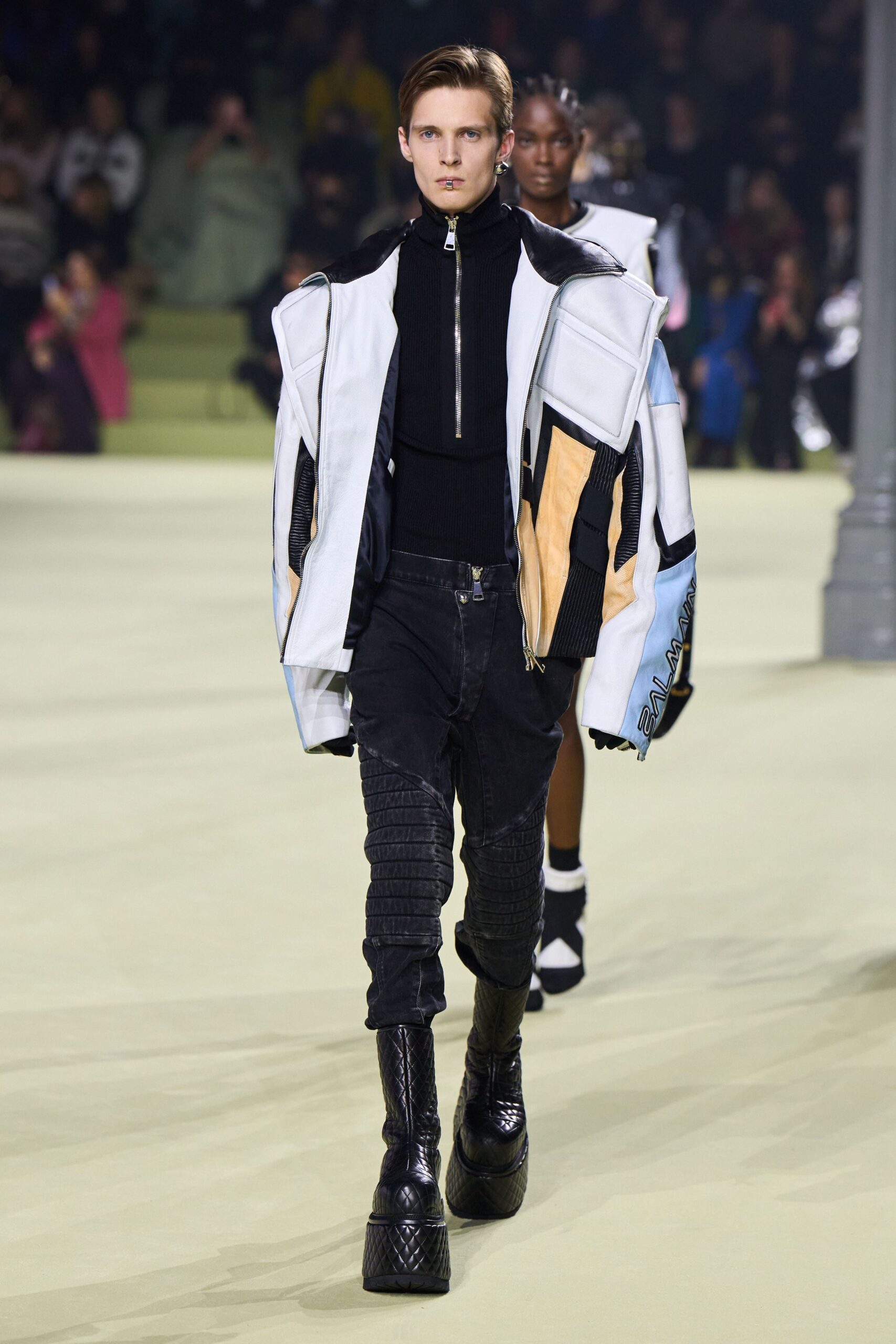 black cotton long-sleeve collared oversized zippered layered jacket