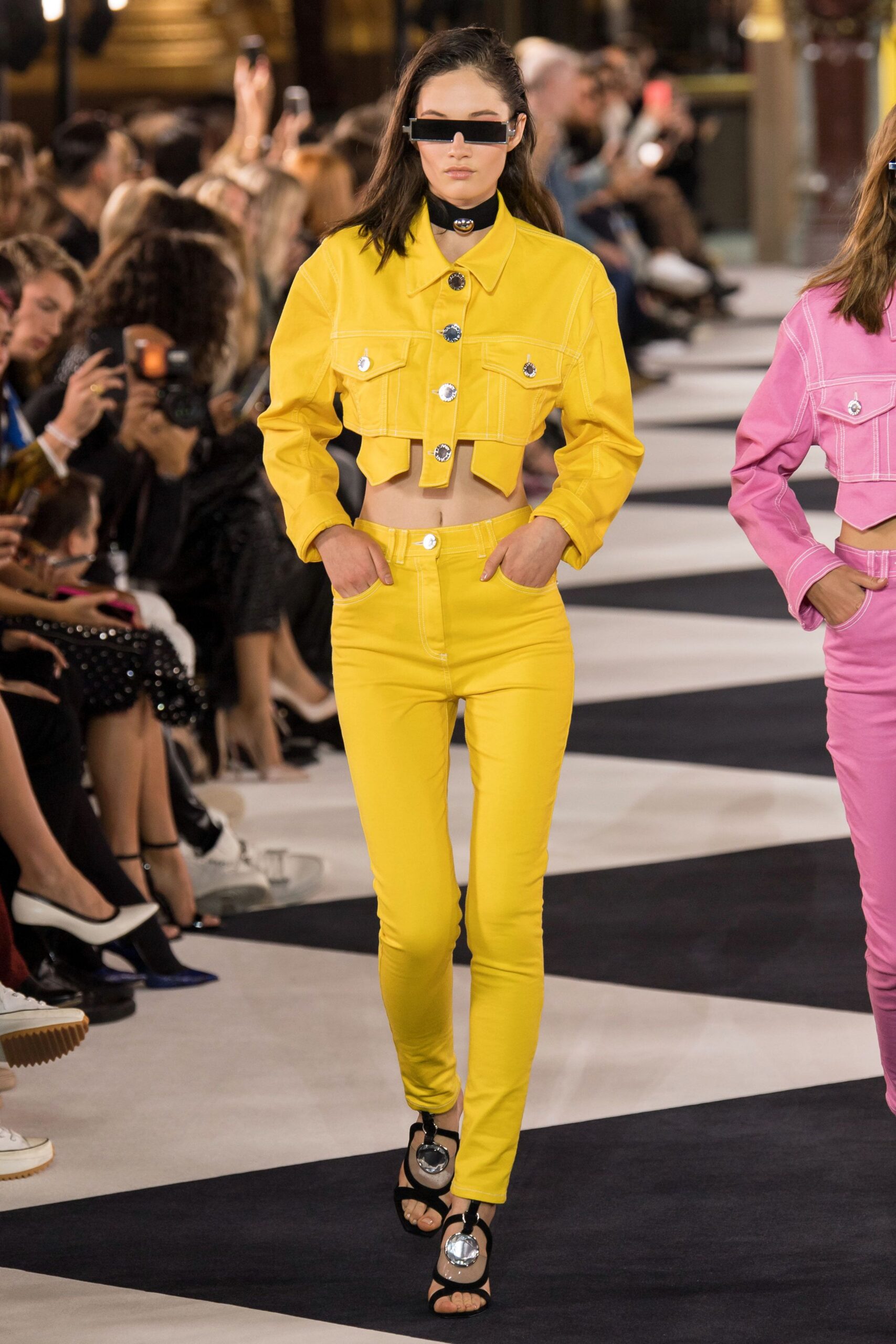 yellow denim long-sleeve collared fitted buttoned cropped jacket