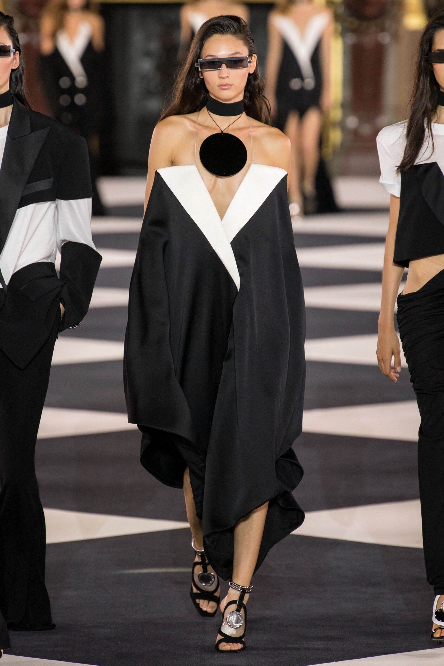Balmain Spring 2020 Ready-to-Wear Look 93