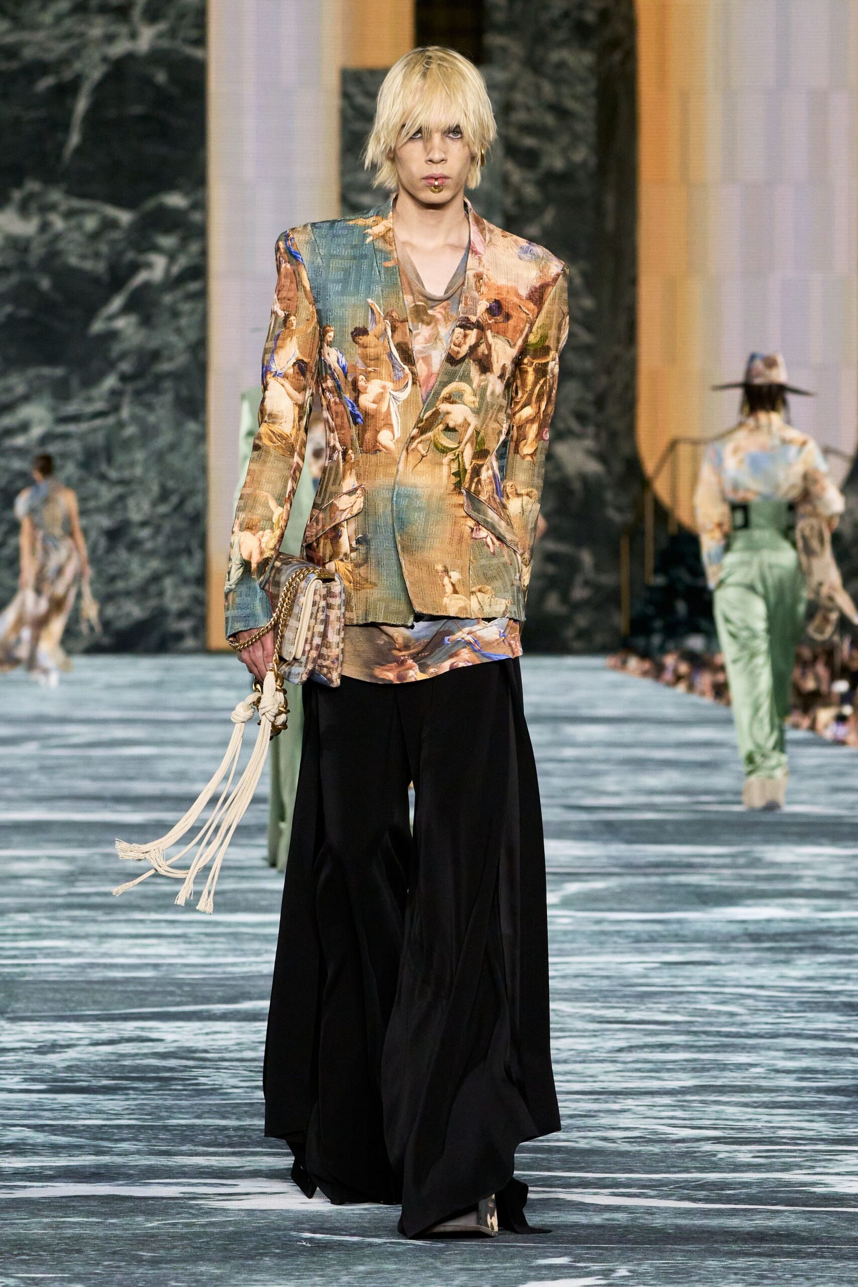 Balmain Spring 2023 Menswear Look 17