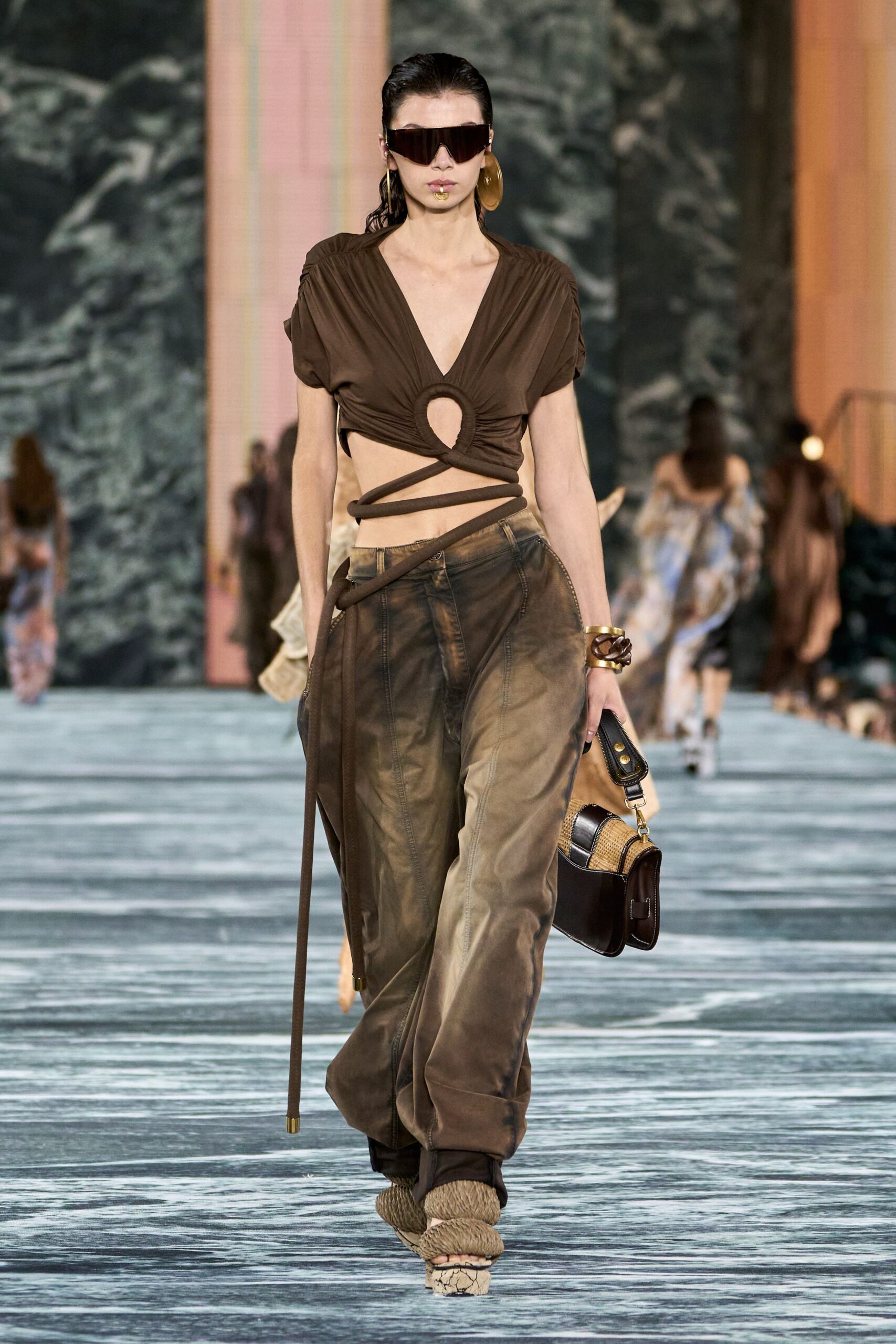 brown cotton short-sleeve v-neck fitted draped top