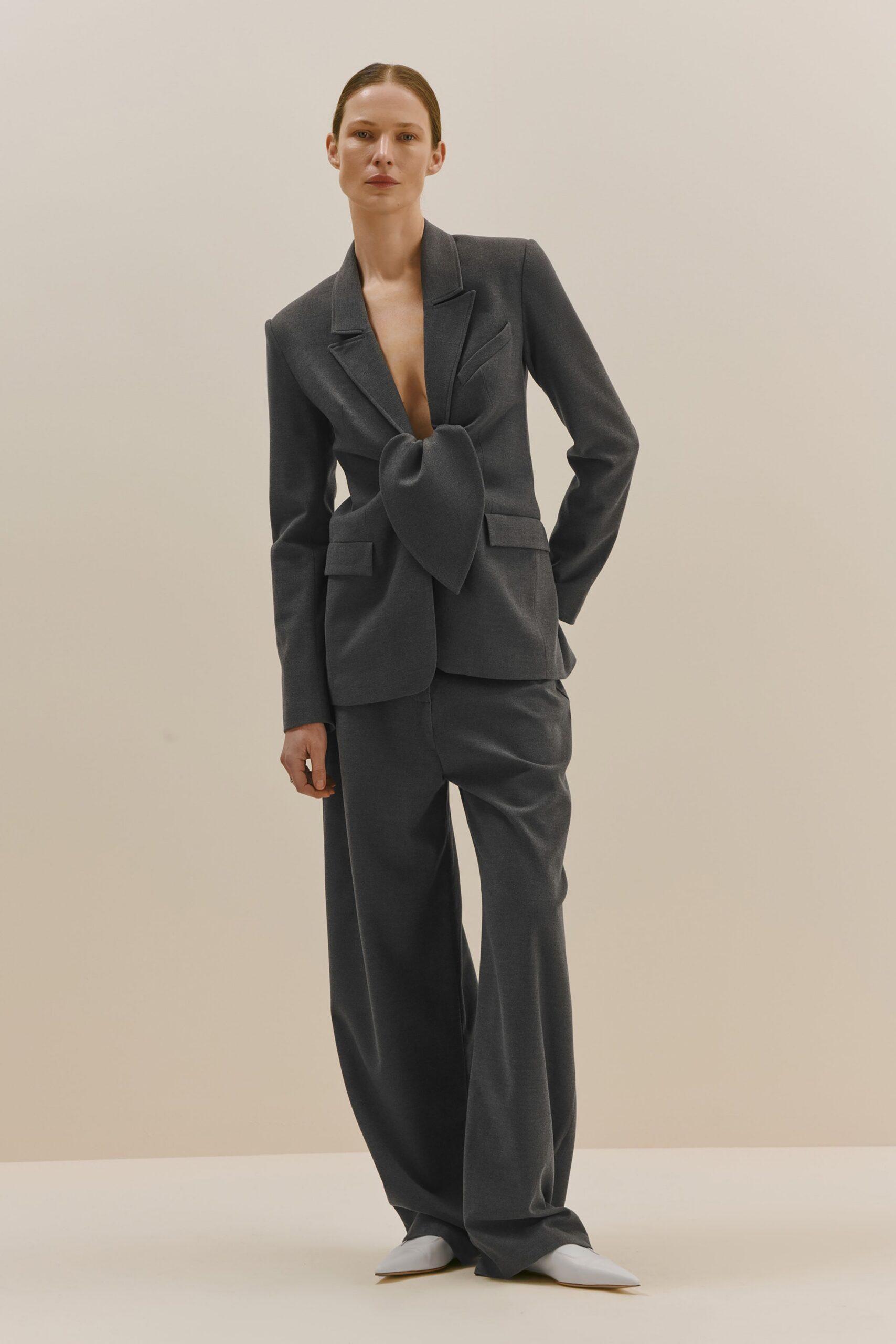gray wool long-sleeve collared tailored buttoned belted blazer