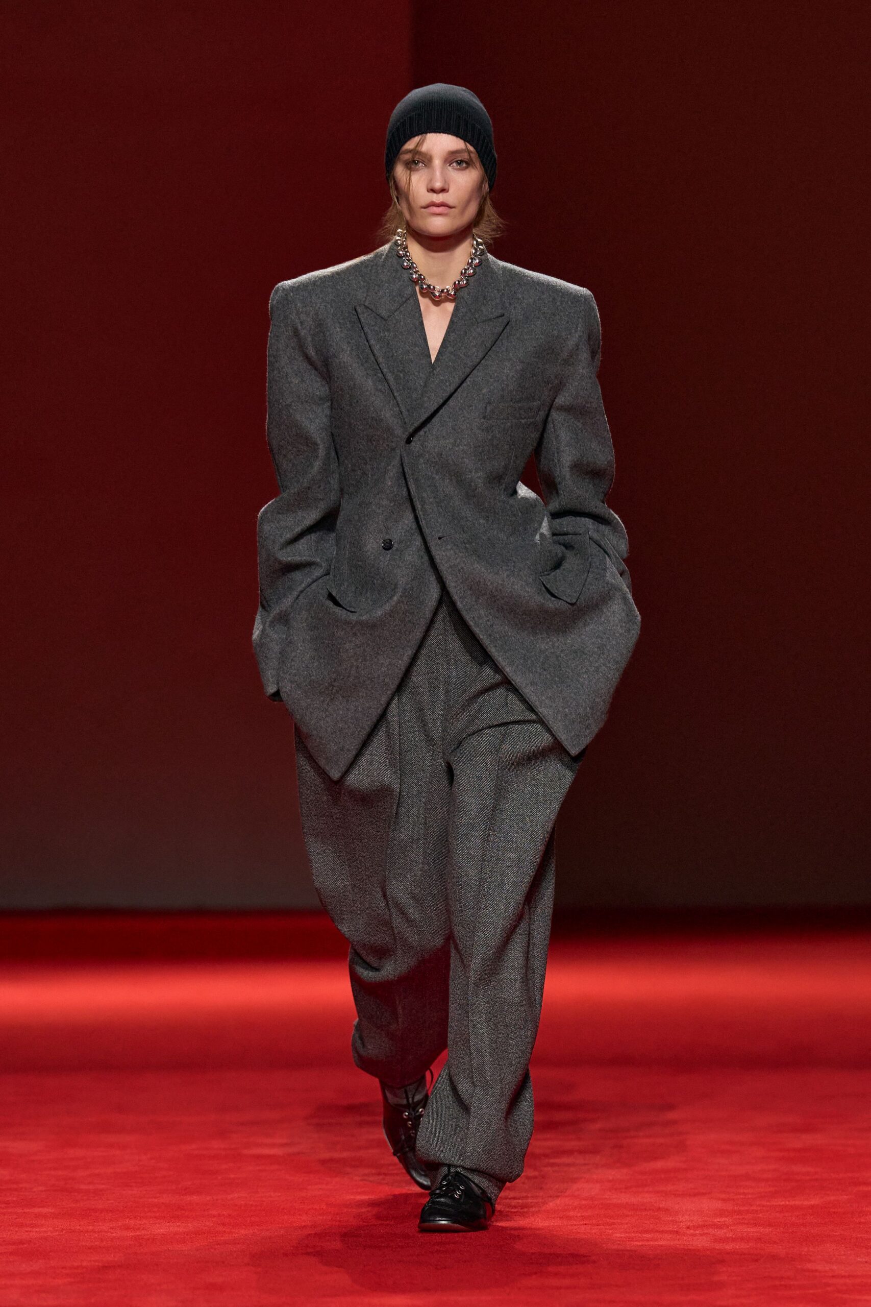 gray wool long-sleeve collared oversized suit