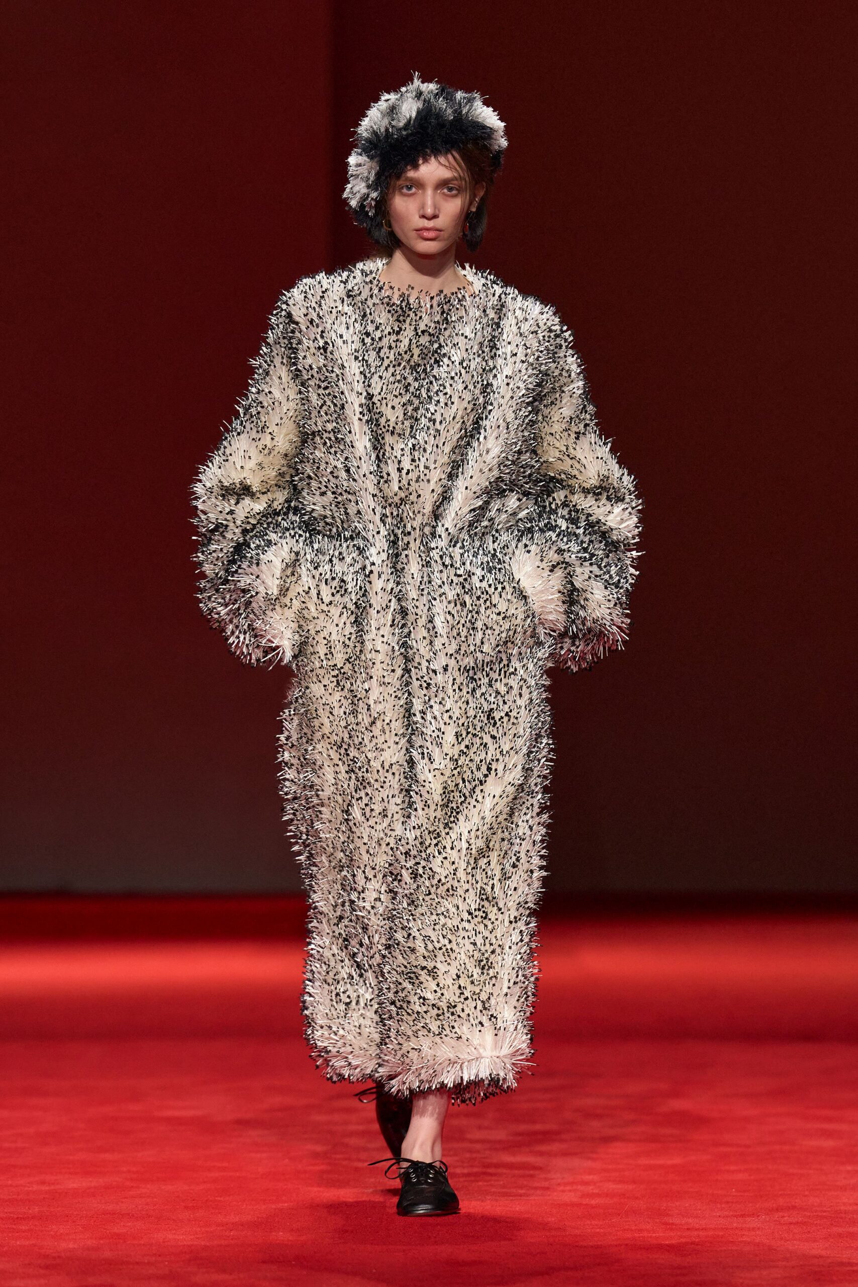 black fur long-sleeve relaxed fringed maxi coat