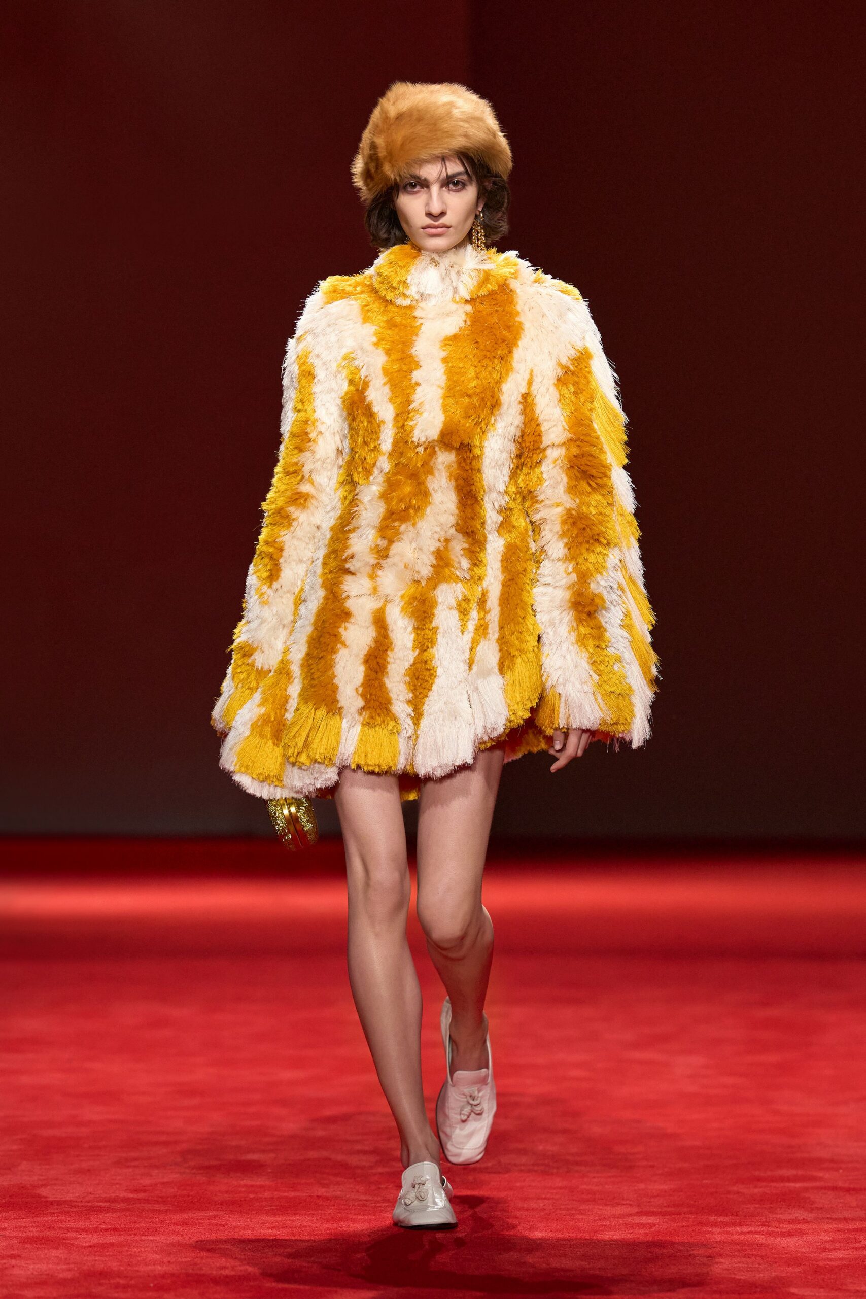 orange fur sleeveless relaxed fringed short cape