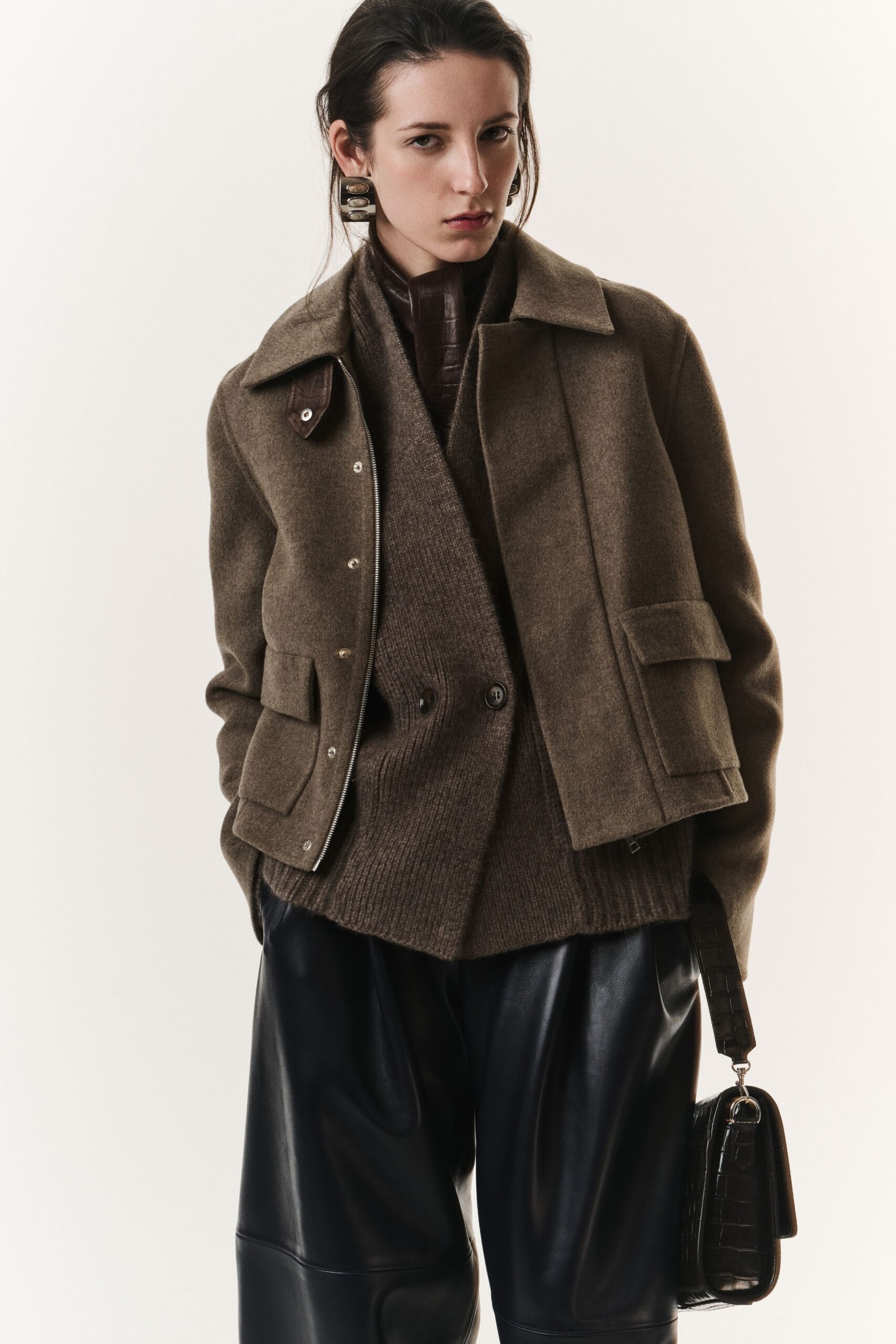 brown wool long-sleeve collared structured buttoned pockets jacket
